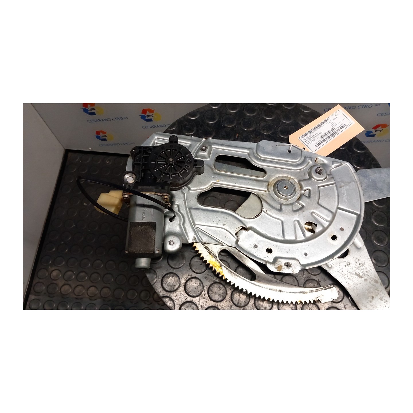 ALZACRISTALLO ELETTR. PORTA ANT. C/MOTORINO DX. 037 VOLVO XC90 (08/02-05/12) B5254T2 30784577