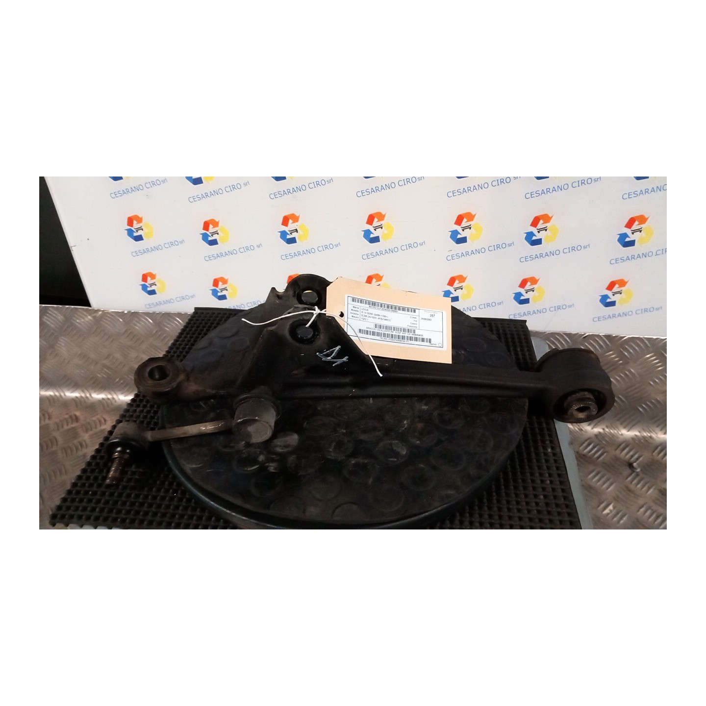BRACCIO OSCILLANTE INF. SOSP. ANT. DX. 081 LEXUS IS 1A SERIE (04/99-11/05) 1GFE 4806859025