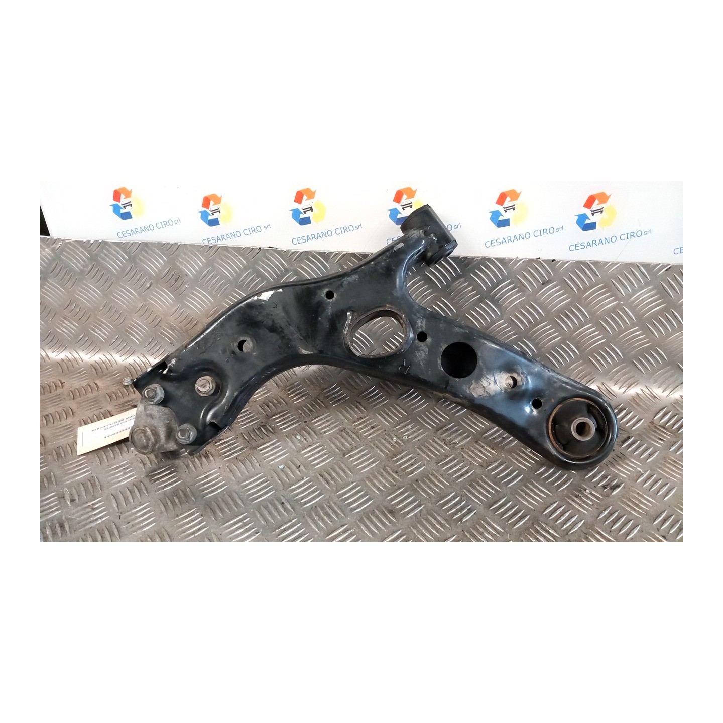 BRACCIO OSCILLANTE SOSP. ANT. DX. 050 TOYOTA RAV 4 4A SERIE HYBRID (09/15-1 2AR 4806842060