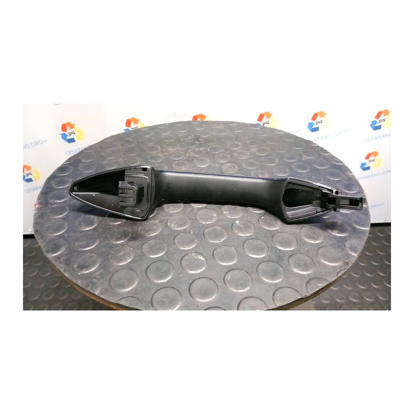 MANIGLIA PORTA POST. DX. 005 KIA SPORTAGE 5A SERIE (12/21-) G4FP 82661R2010