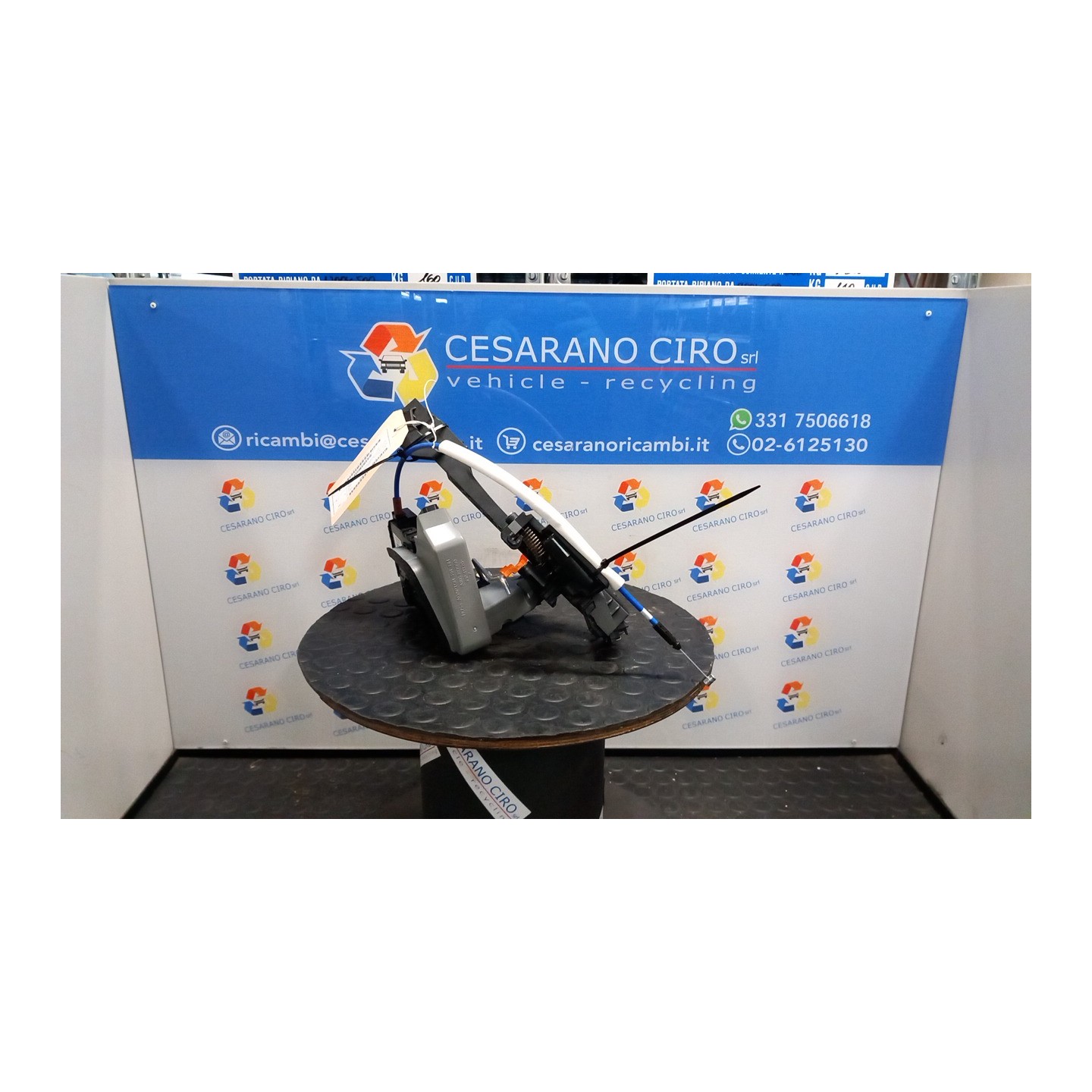 SERRATURA PORTA POST. C/TIRANTI DX. 007 KIA SPORTAGE 5A SERIE (12/21-) G4FP 81420R2000