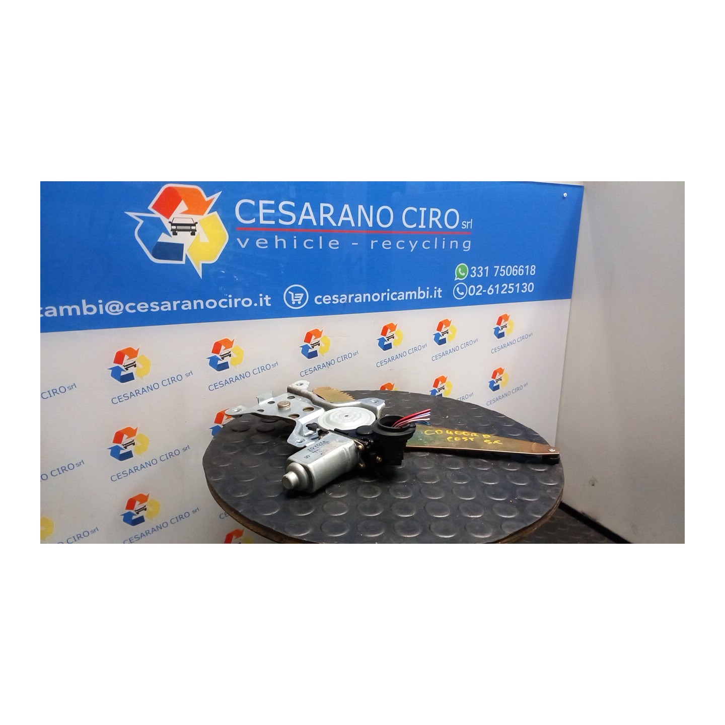 ALZACRISTALLO ELETTR. PORTA POST. SX. 021 TOYOTA COROLLA VERSO (01/02-03/04) 3ZZFE 6980413020