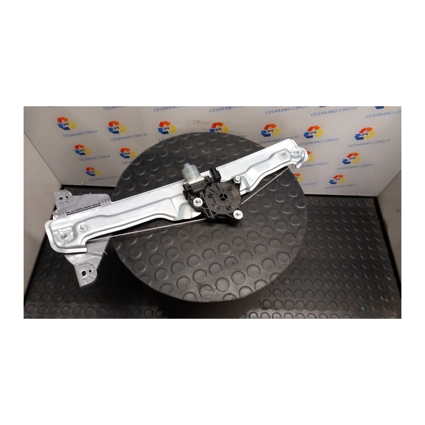 ALZACRISTALLO ELETTR. PORTA POST. DX. 008 KIA SPORTAGE 5A SERIE (12/21-) G4FP 83404R2000