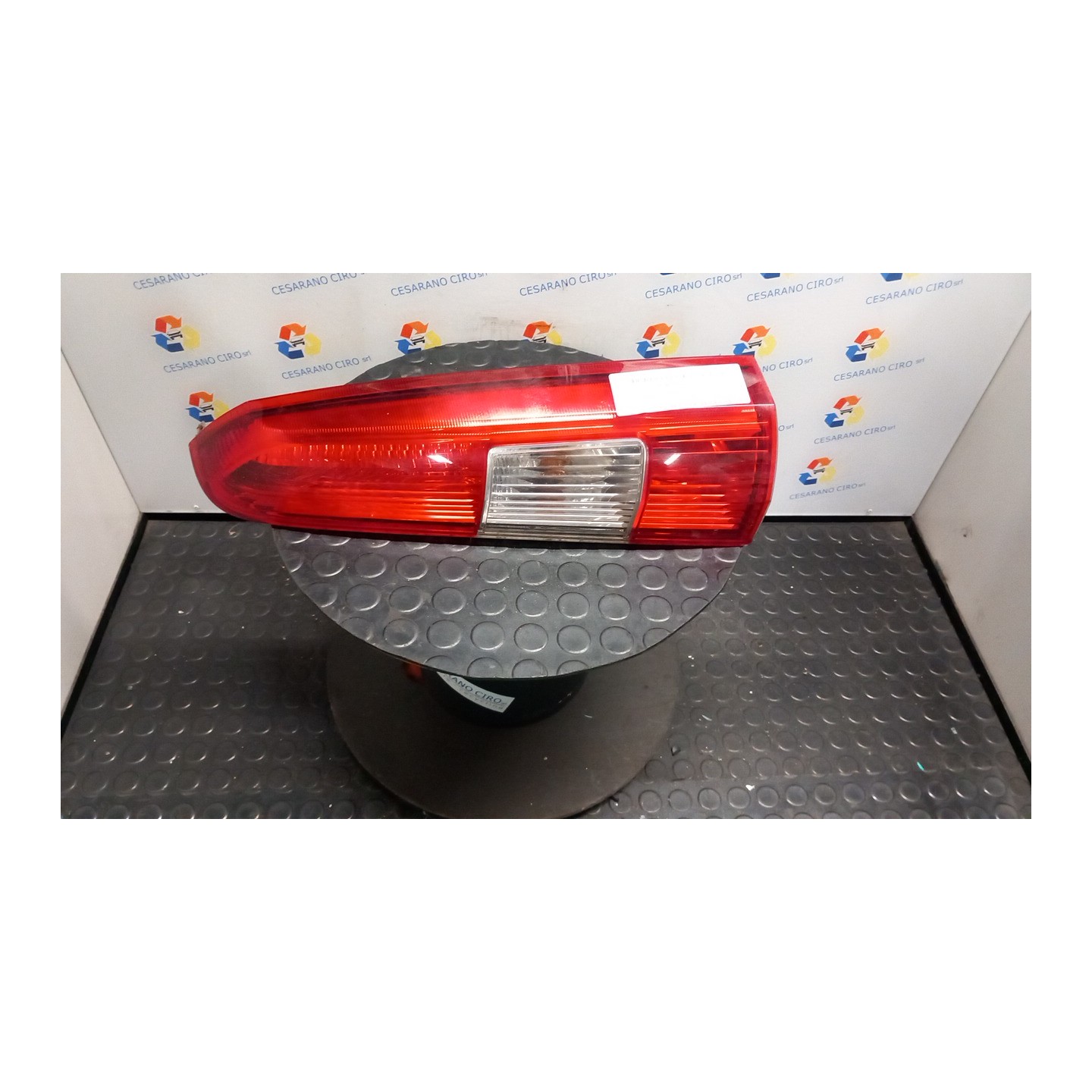 FANALE POST. PARTE SUP. DX. 031 VOLVO V70/XC70 (01/00-10/07) B5244S2 30655375
