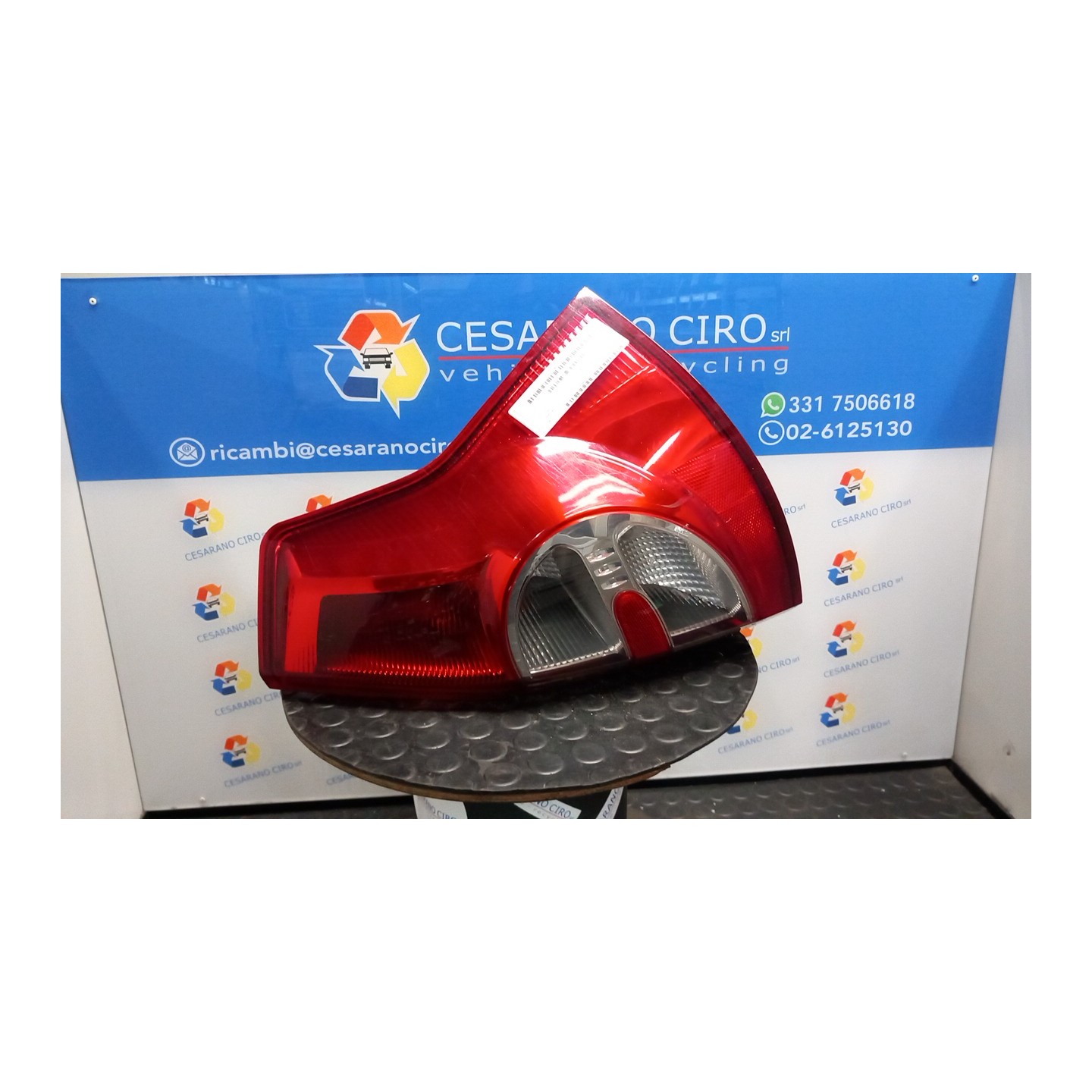 FANALE POST. DX. 035 DACIA SANDERO (07/08-) K7JA7 8200734824