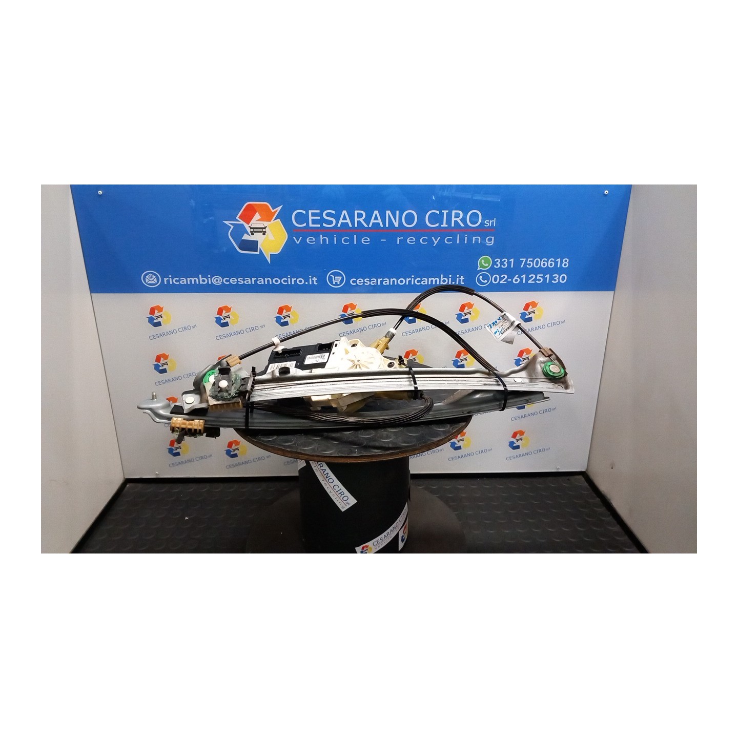 ALZACRISTALLO ELETTR. PORTA ANT. SX. 052 RENAULT LAGUNA 3A SERIE (09/07-) M9RG7 807010002R