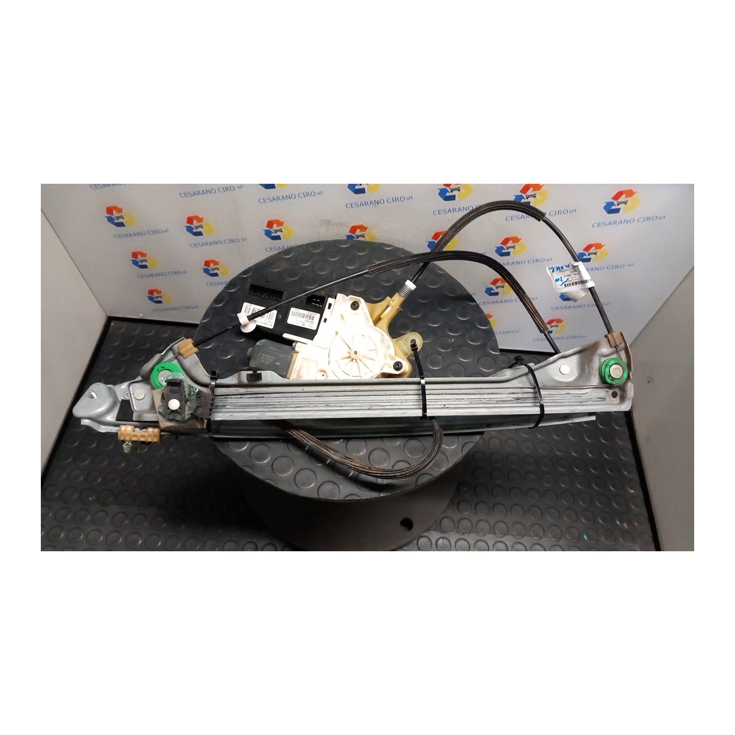 ALZACRISTALLO ELETTR. PORTA ANT. SX. 052 RENAULT LAGUNA 3A SERIE (09/07-) M9RG7 807010002R