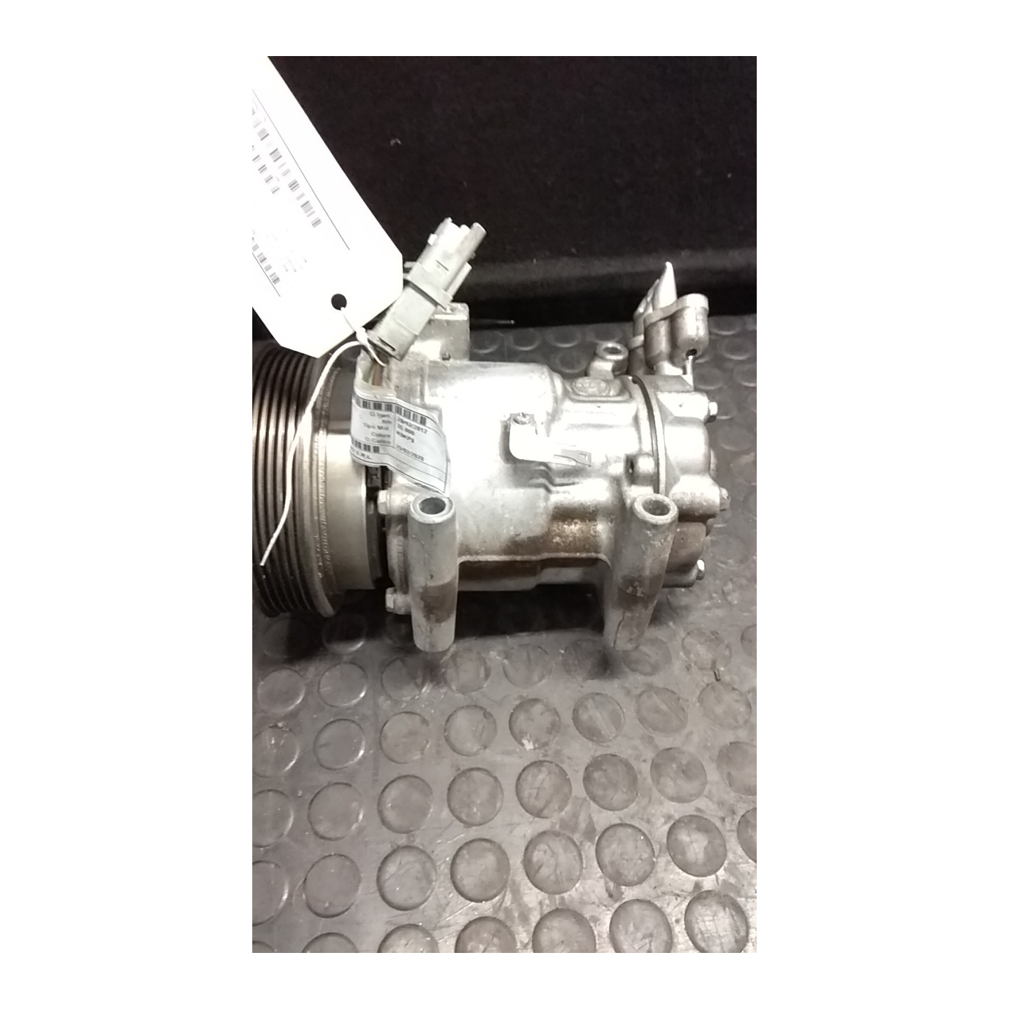 COMPRESSORE A/C ROTAZ. 106 RENAULT TWINGO 2A SERIE (12/11-) K9KP8 7711368902