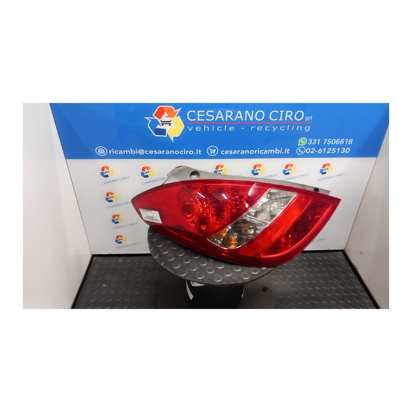 FANALE POST. SX. 016 HYUNDAI I20 (01/09-) D4FC 924101J000