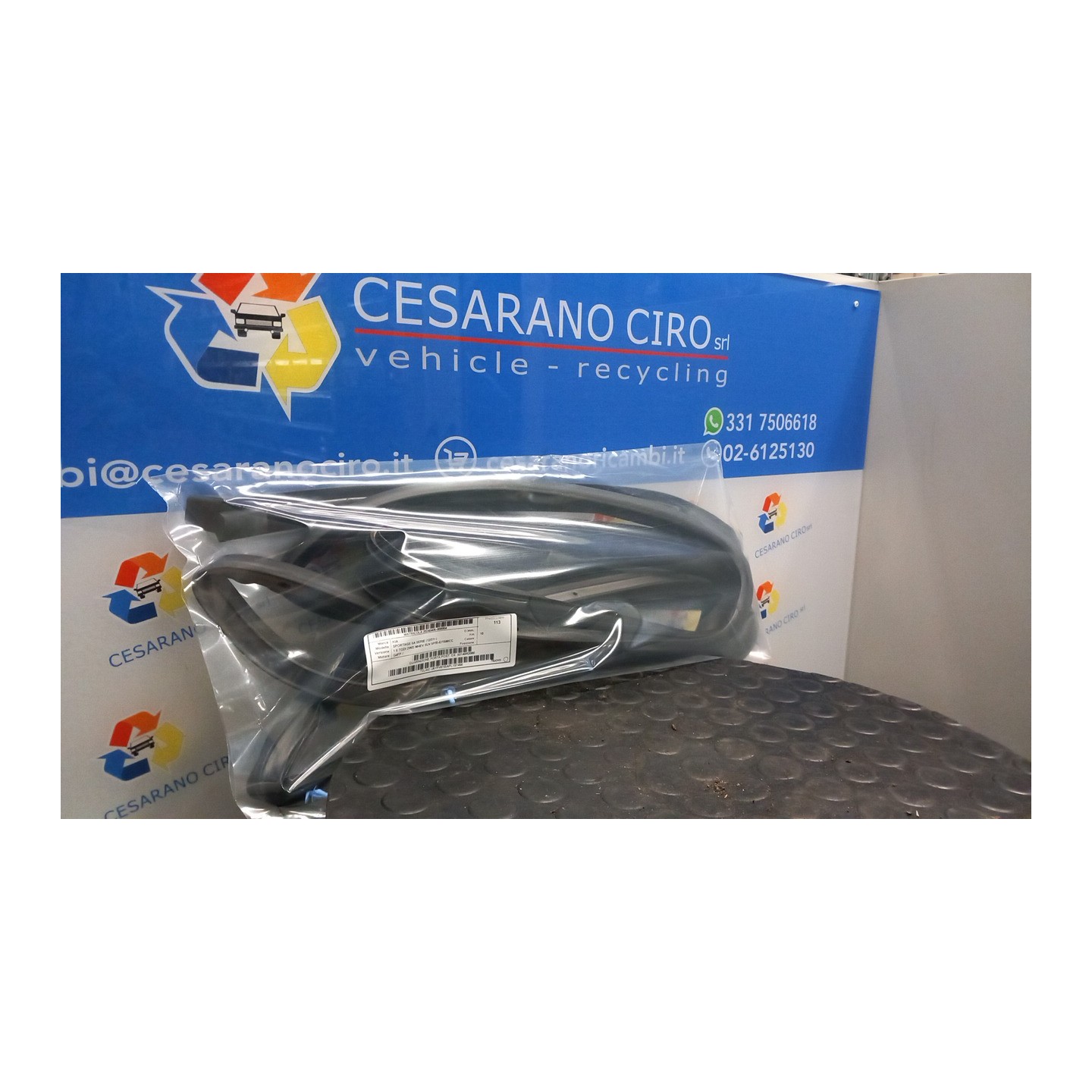 GUARNIZIONE PORTA POST. DX. 004 KIA SPORTAGE 5A SERIE (12/21-) G4FP 83140R2000