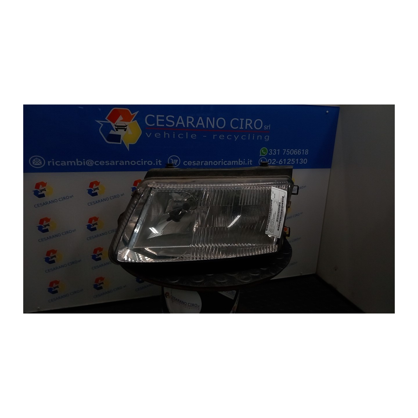 PROIETTORE CON REGOLATORE ALTEZZA SX. 091 VOLKSWAGEN PASSAT (3B) (08/96-04/03) ATJ 3B0941017R
