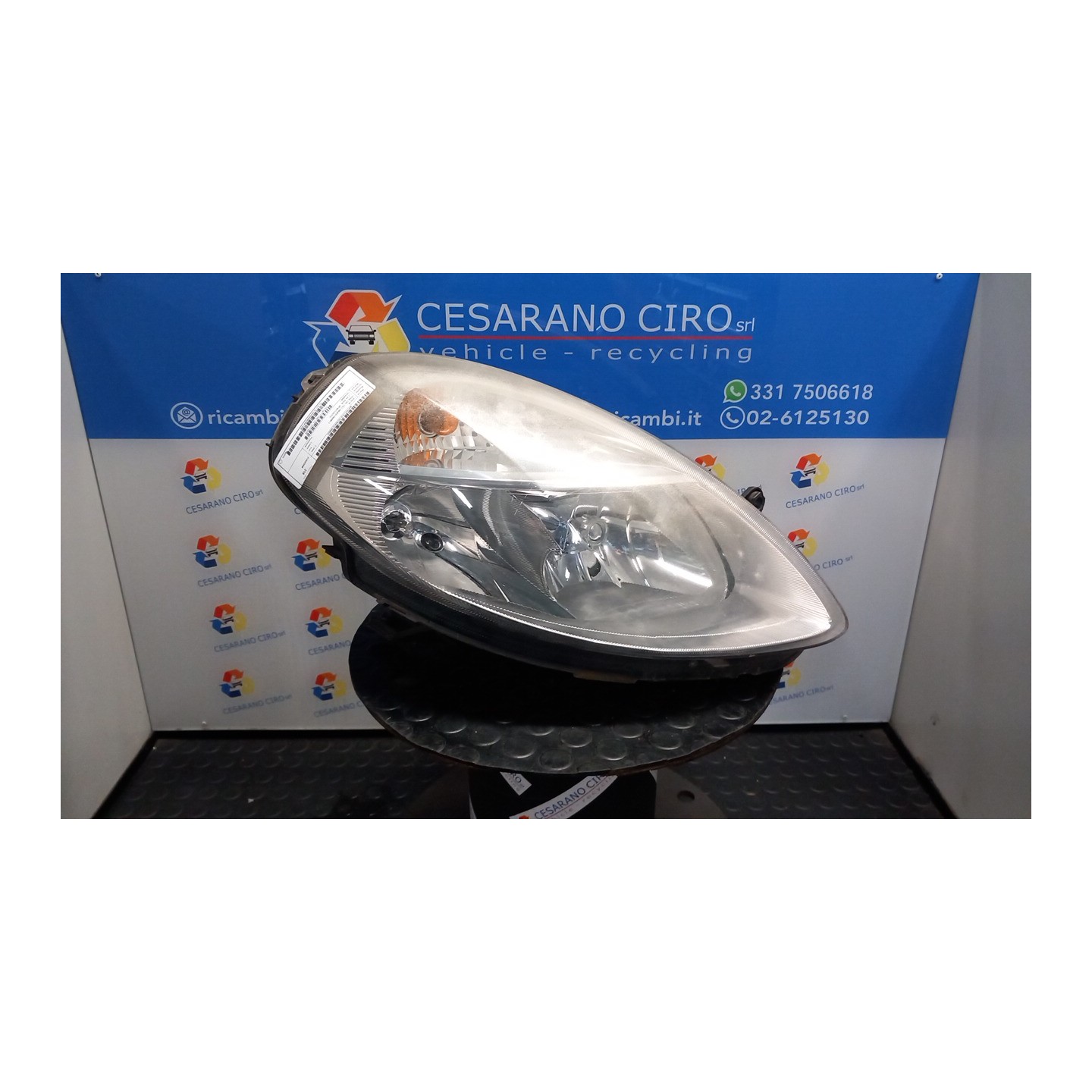 PROIETTORE DX. 031 LANCIA YPSILON (TE) (06/03-09/06) 188A4000 51774225
