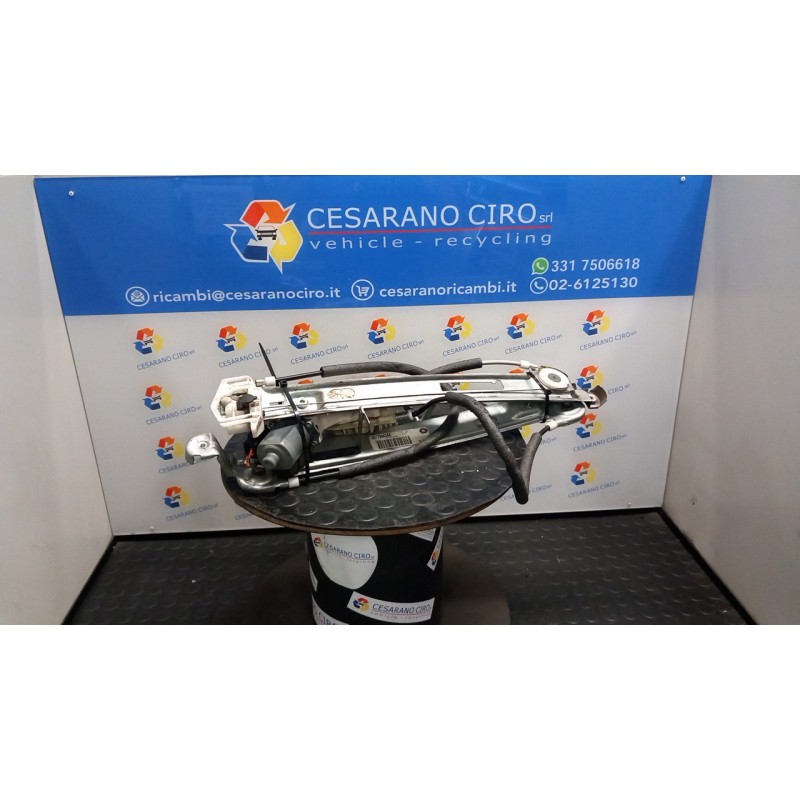 ALZACRISTALLO ELETTR. PORTA ANT. SX. 085 DODGE CALIBER (05/06-) BSY K05179943AA