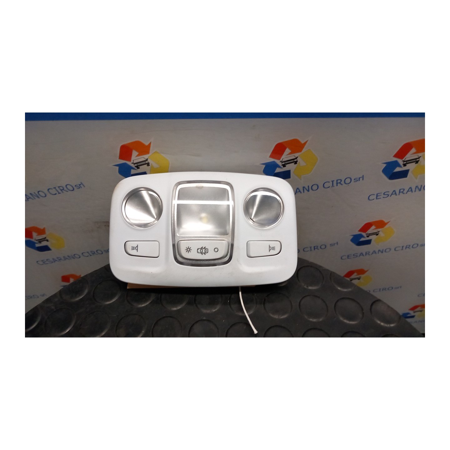 LUCE CORTESIA POST. TETTO 127 PEUGEOT 2008 (04/16-06/20-) YH01 96781443PR