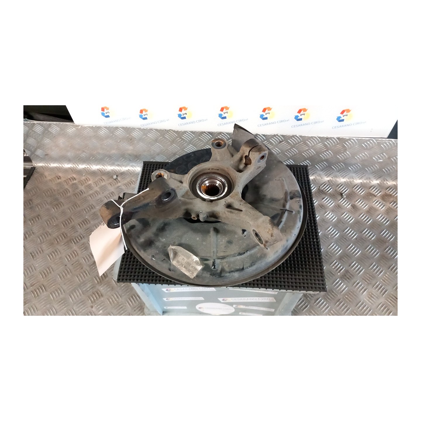 MONTANTE SOSP. ANT. SX. 096 CHEVROLET (DAEWOO) TRAX (03/13-) A17DTS 95381108
