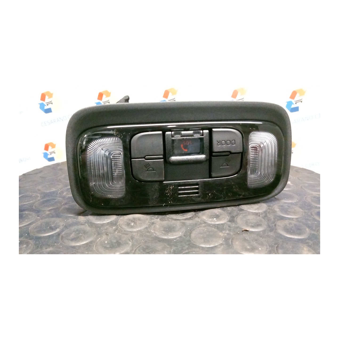 LUCE CORTESIA ANT. TETTO 186 TOYOTA YARIS (02/20-) M15A 81260K0100C0