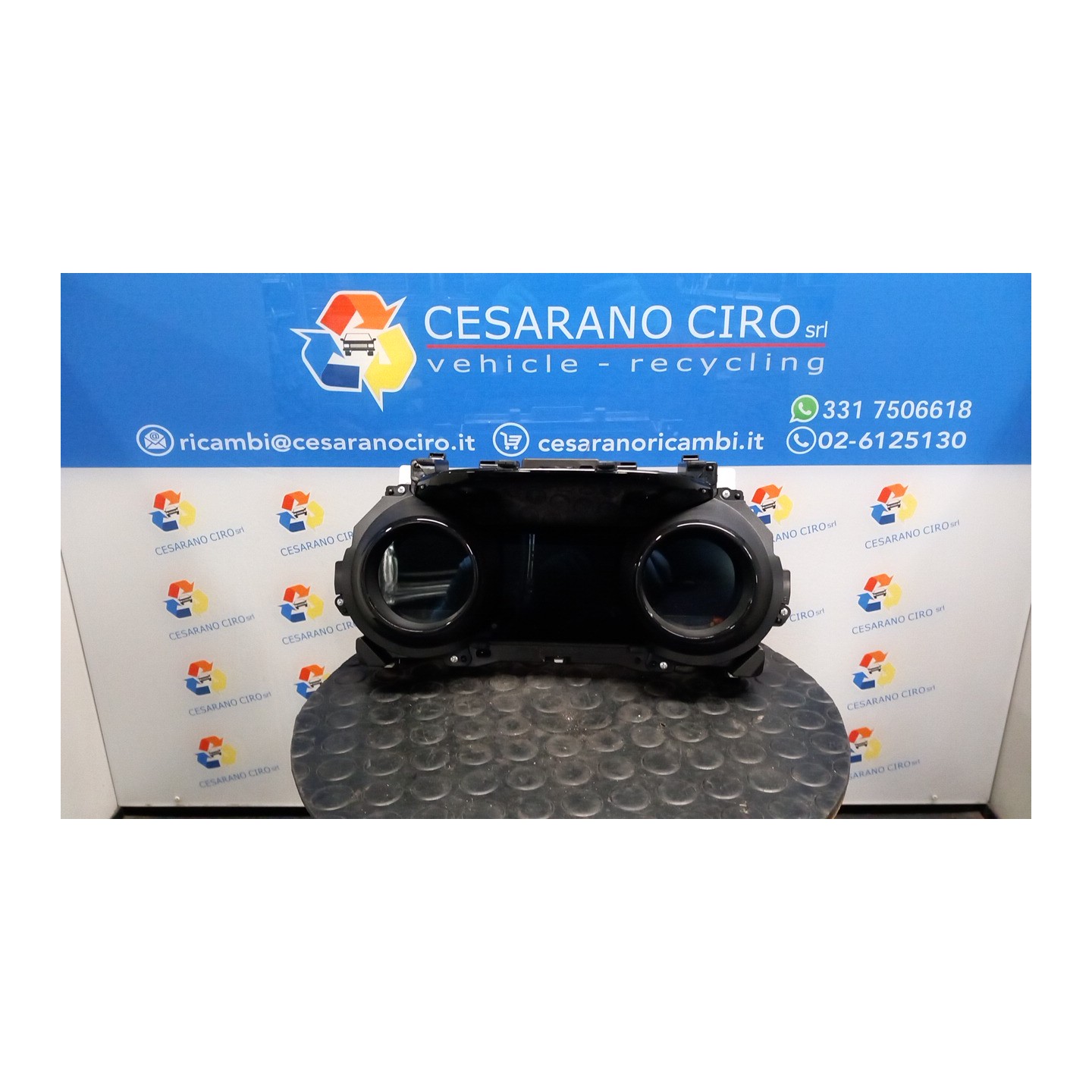 QUADRO STRUMENTI COMPL. G/S 190 TOYOTA YARIS (02/20-) M15A 83800K0520