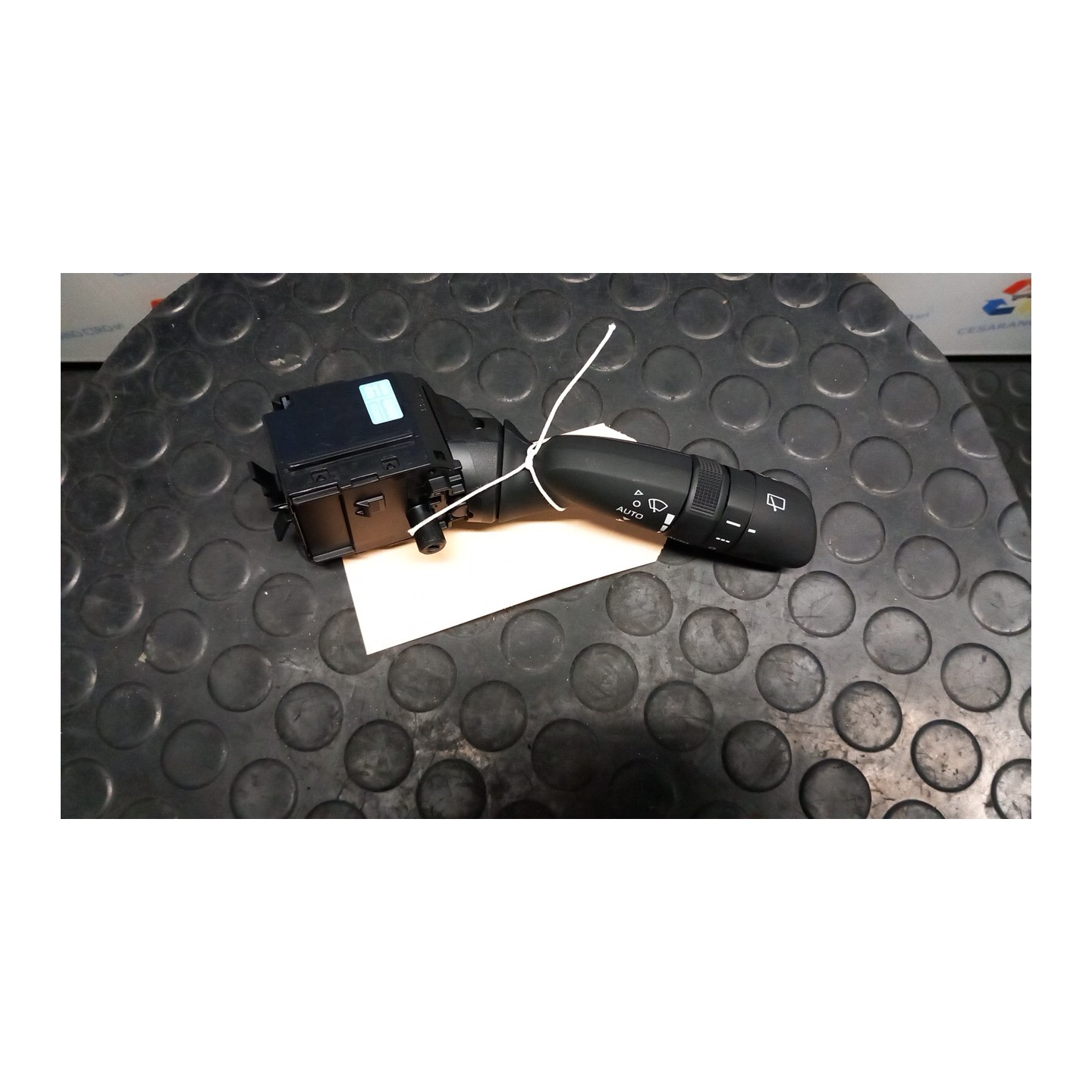 BLOCCO COMANDI TERGICRISTALLI G/N/S/V 197 TOYOTA YARIS (02/20-) M15A 8465202A50