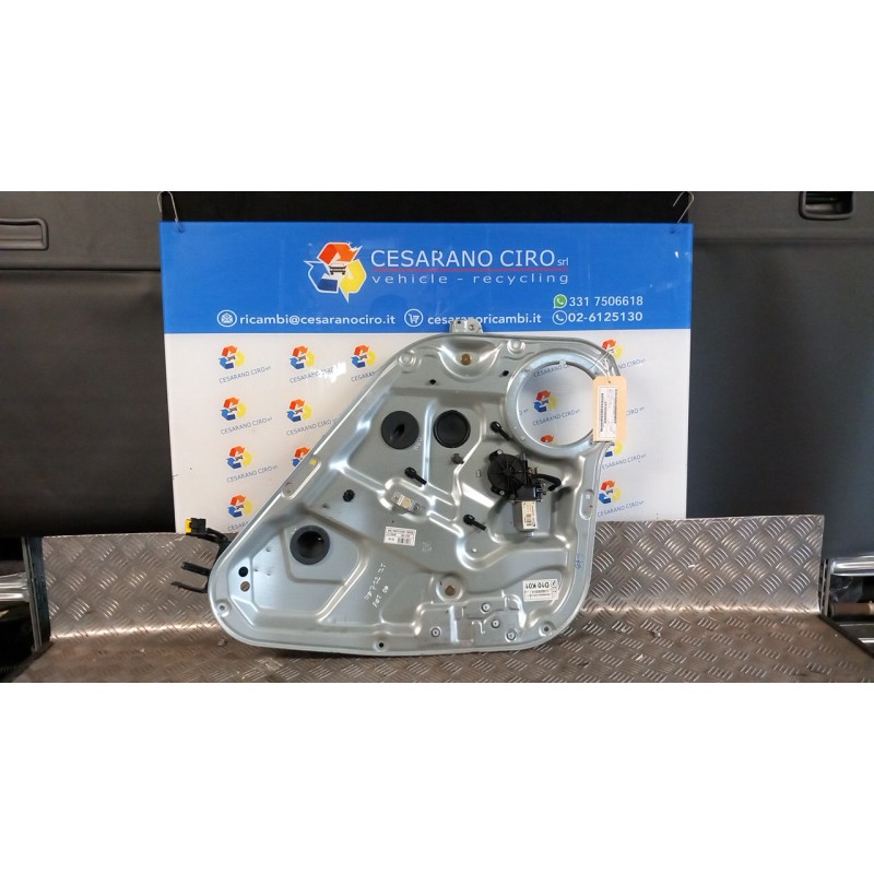 ALZACRISTALLO ELETTR. PORTA POST. DX. 033 HYUNDAI SANTA FE 2A SERIE (03/06-12/10 D4EB 834812B000