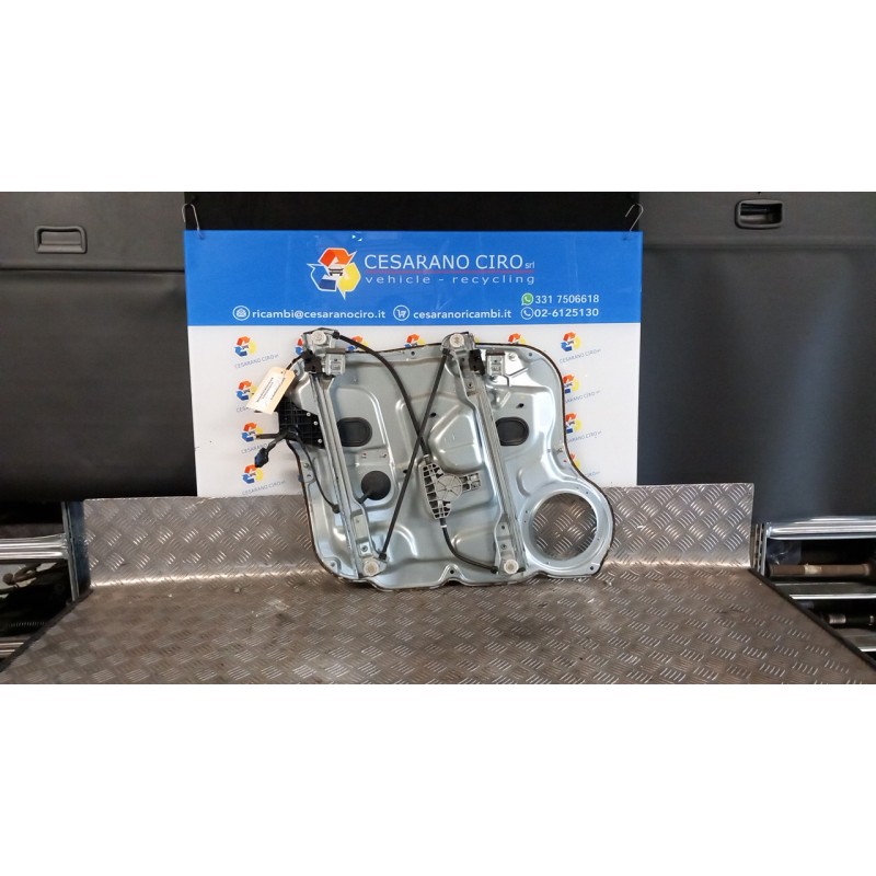 ALZACRISTALLO ELETTR. PORTA ANT. DX. 035 HYUNDAI SANTA FE 2A SERIE (03/06-12/10 D4EB 824812B000AS
