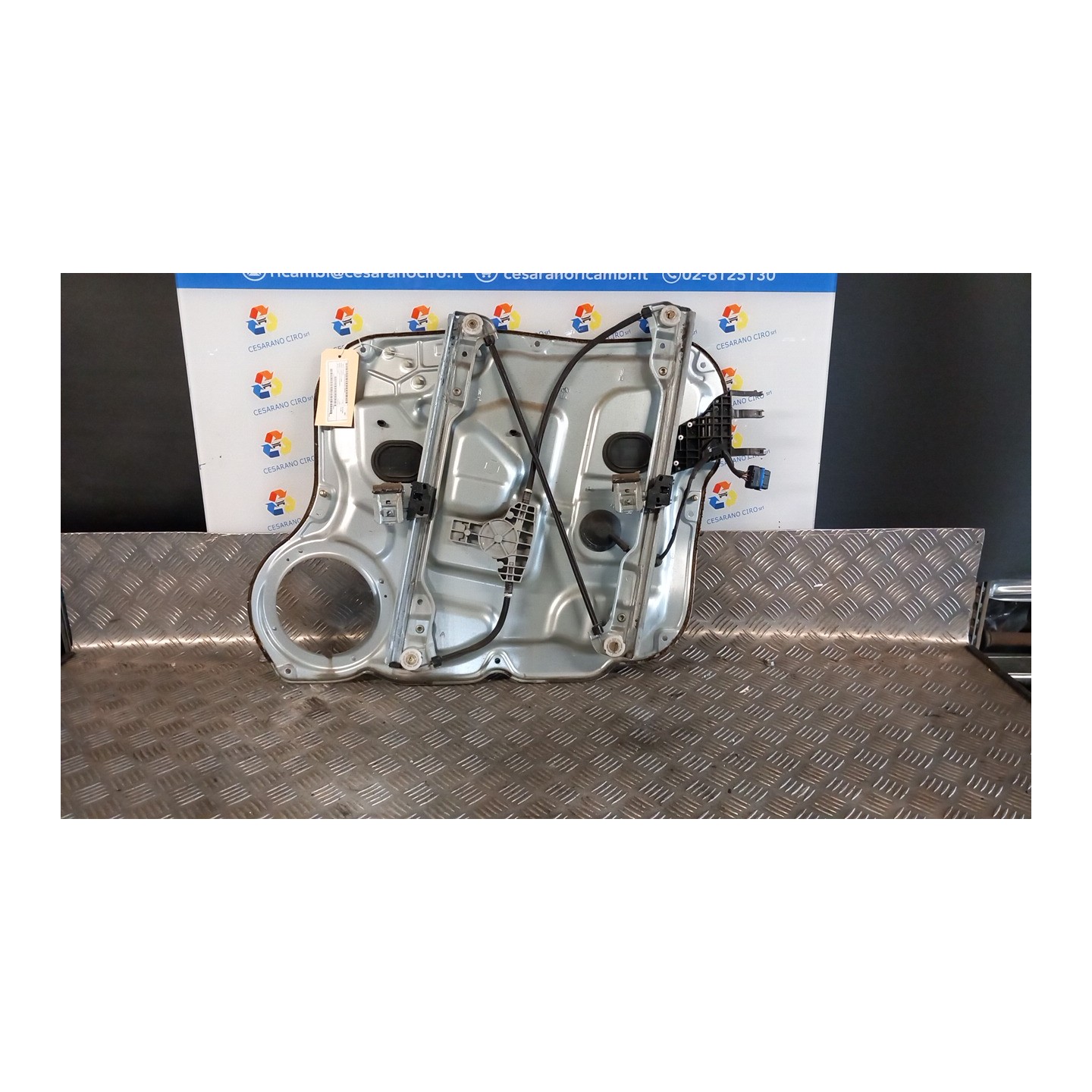 ALZACRISTALLO ELETTR. PORTA ANT. SX. 036 HYUNDAI SANTA FE 2A SERIE (03/06-12/10 D4EB 824712B000AS