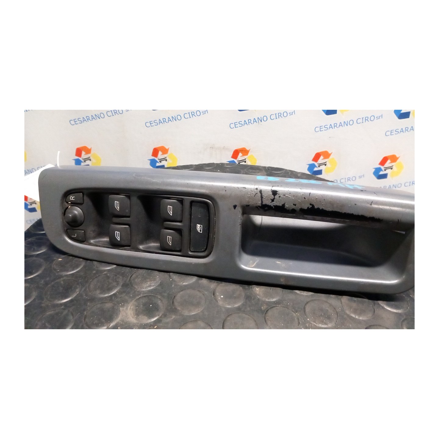 BLOCCO COMANDI ALZACRISTALLI E RETROVISORI EST. 025 VOLVO V50 (02/04-12/12) D4164T 31295120