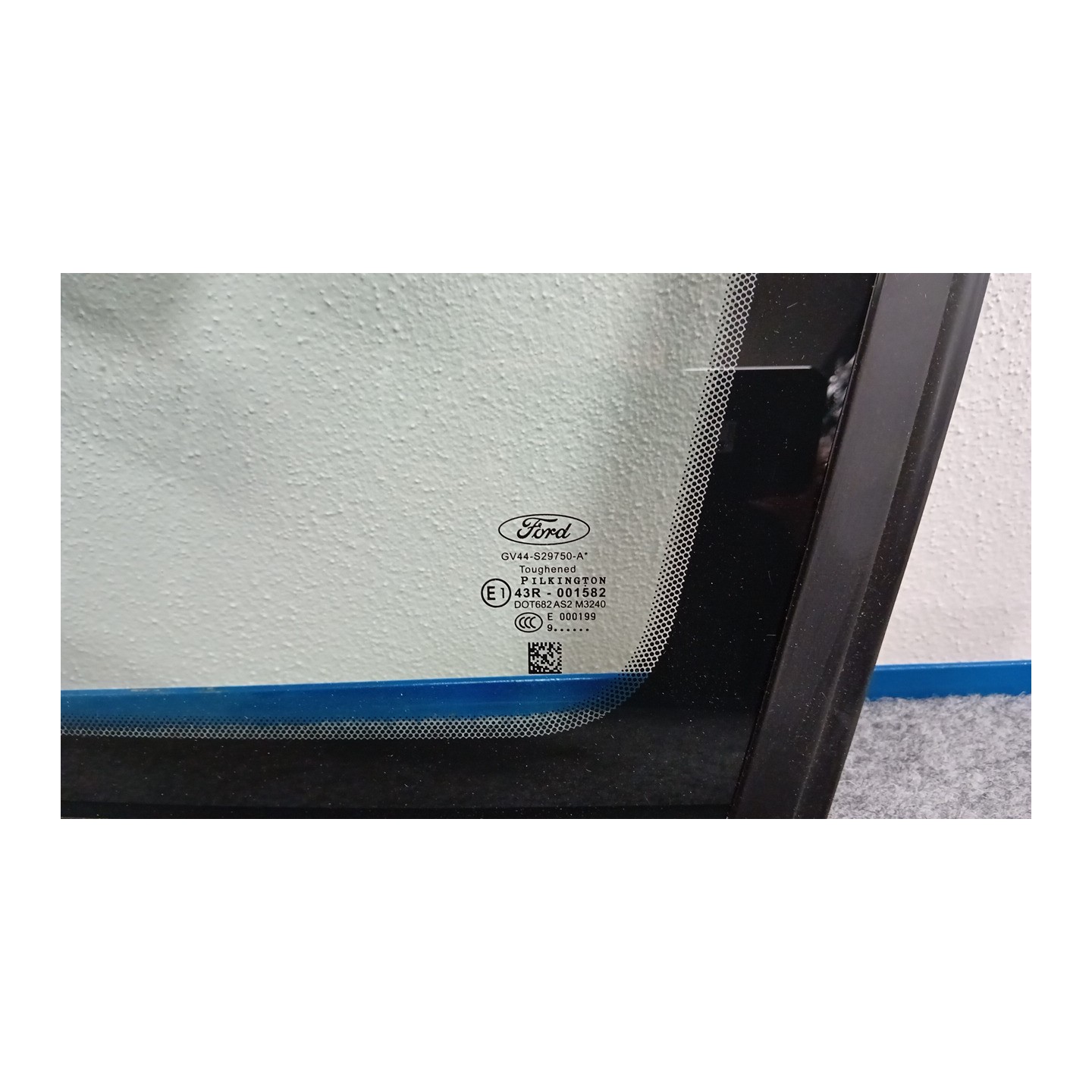 FISSO PARAFANGO POST. C/CRISTALLO AT DX. 094 FORD KUGA (CBS) (07/16-06/20)  2264104