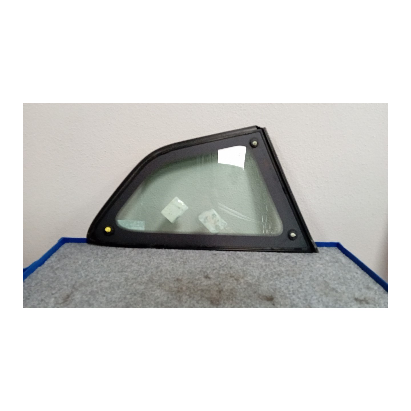 FISSO PARAFANGO POST. C/CRISTALLO AT DX. 094 FORD KUGA (CBS) (07/16-06/20)  2264104