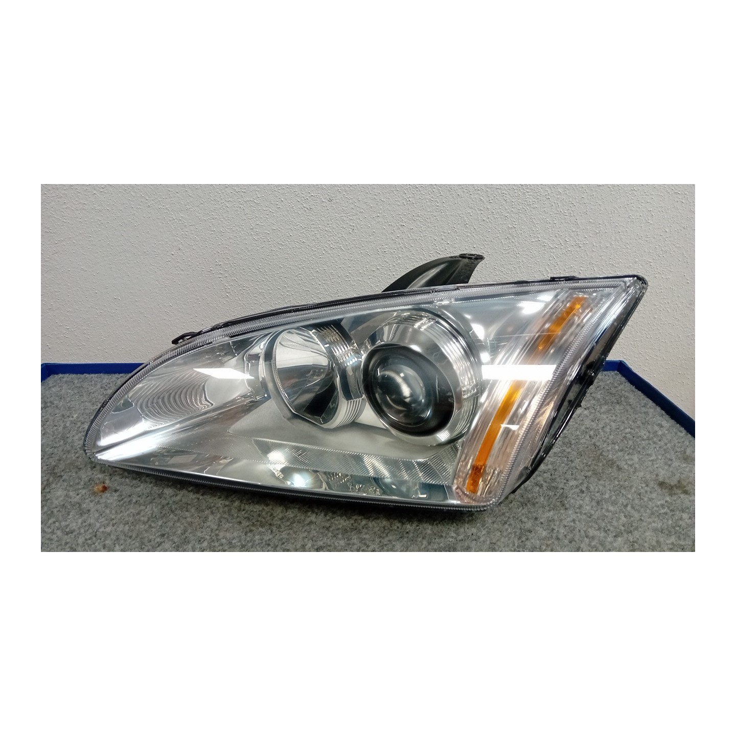 PROIETTORE SENZA CORNICE FINITURA NE SX. 163 FORD FOCUS (CAP) (11/04-06/08)  1480990