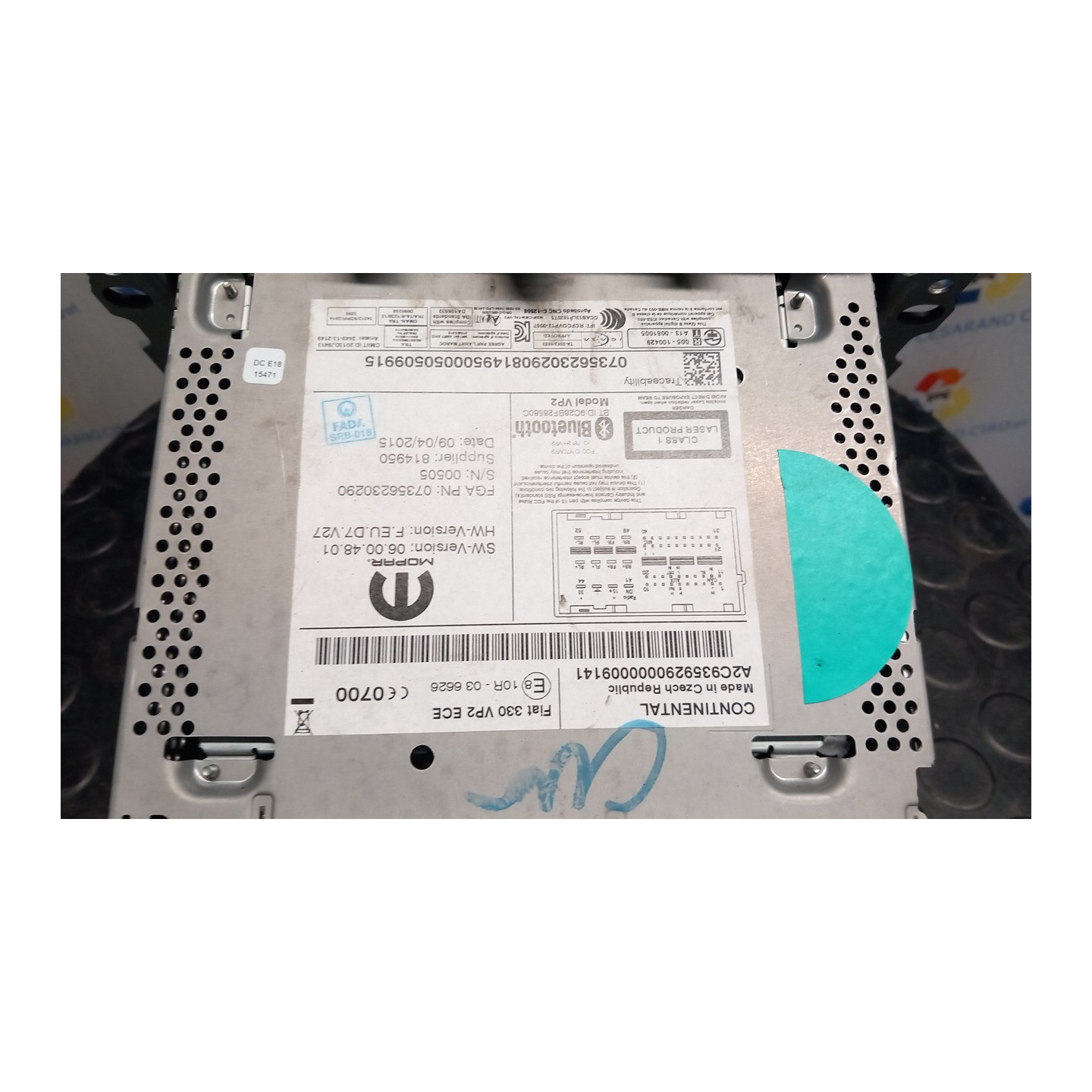 AUTORADIO NAVIG,RADIO 5" BLUETOO,TEL 004 FIAT 500L (73) (07/12-) 199B4000 735659512