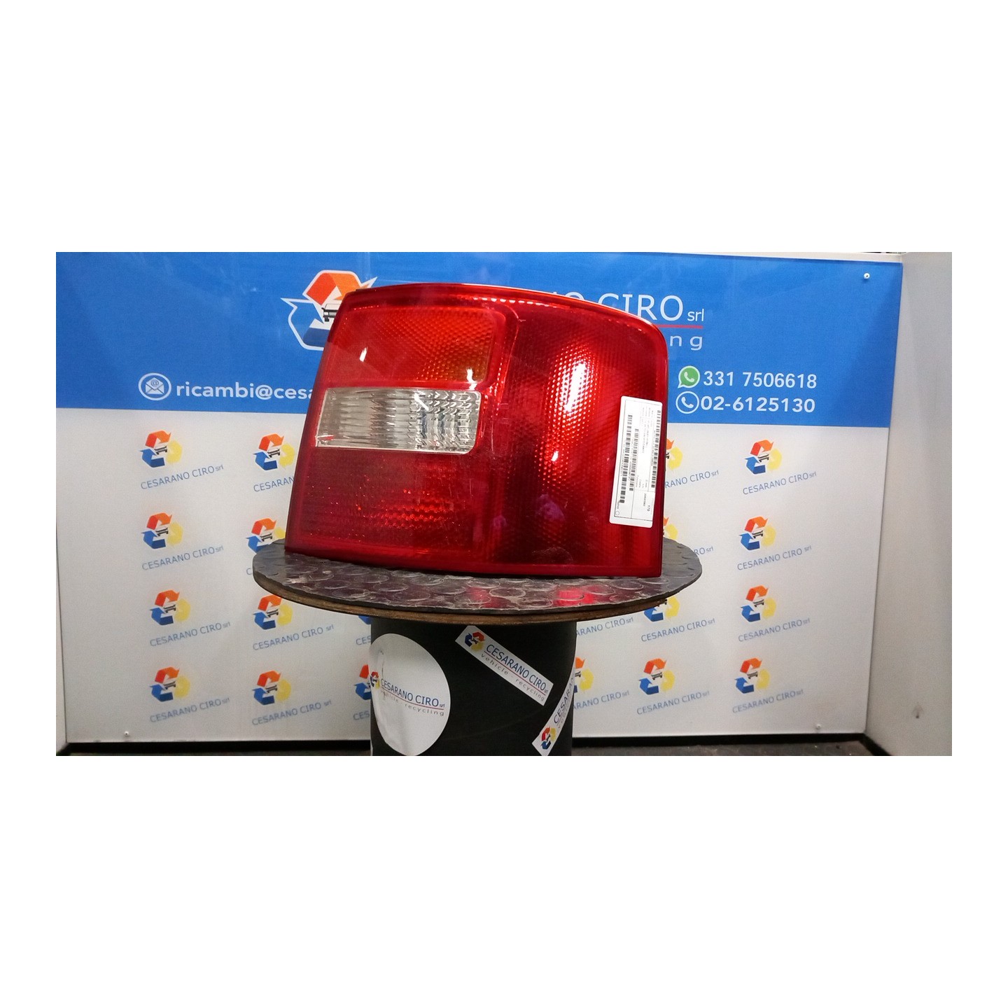 FANALE POST. DX. 099 AUDI A6 (4B) (05/01-01/05) BFC 4B9945096F3FZ