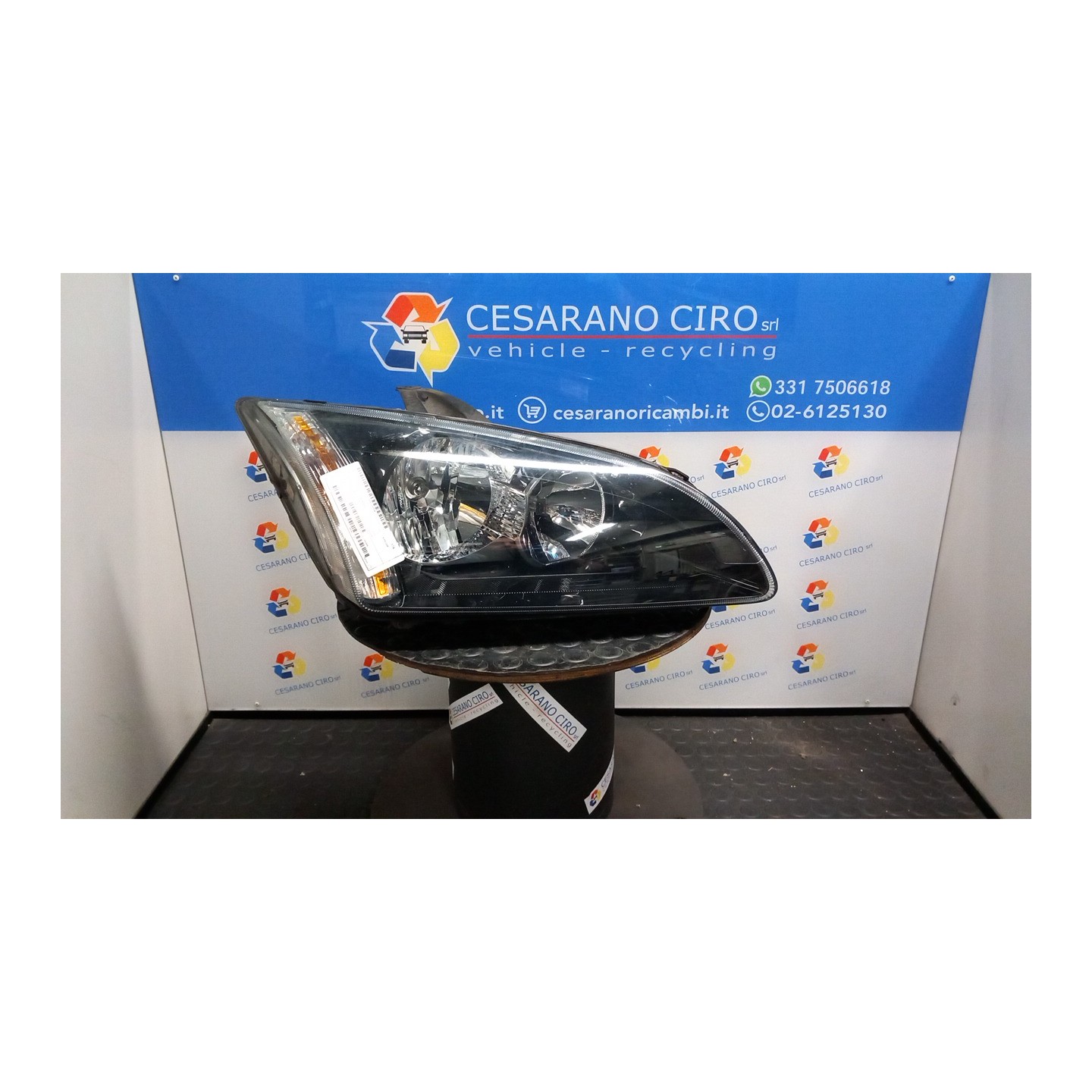PROIETTORE C/ CORNICE FINITURA NERA DX. 090 FORD FOCUS (CAP) (11/04-06/08) KKDA 1480985