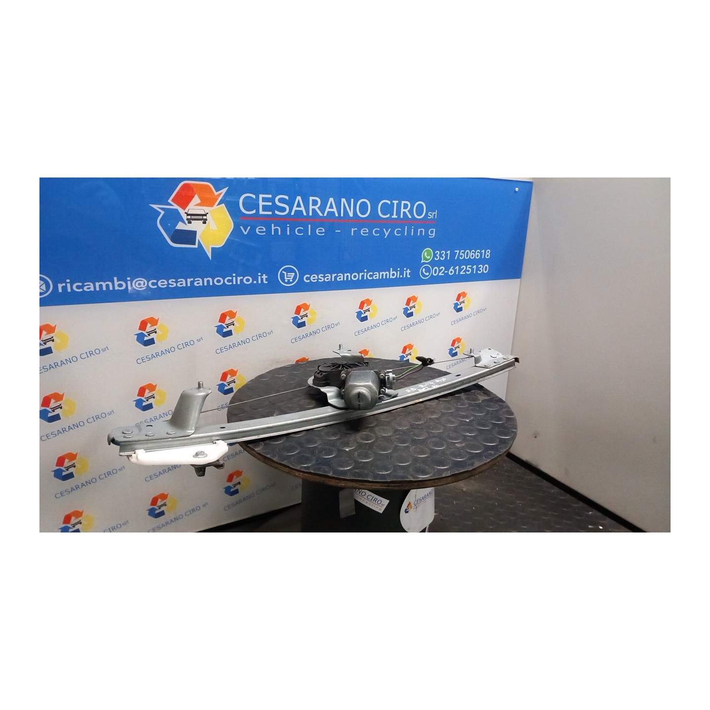 ALZACRISTALLO ELETTR. PORTA POST. CON MOTORINO SX 032 OPEL VIVARO (X82) (07/14-12/19) R9MA4 NB0076016064001SX