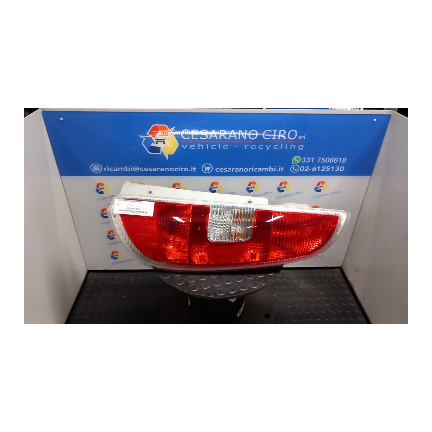 FANALE POST. DX. 103 SKODA ROOMSTER (5J) (07/06-12/10) BXW 5J7945112