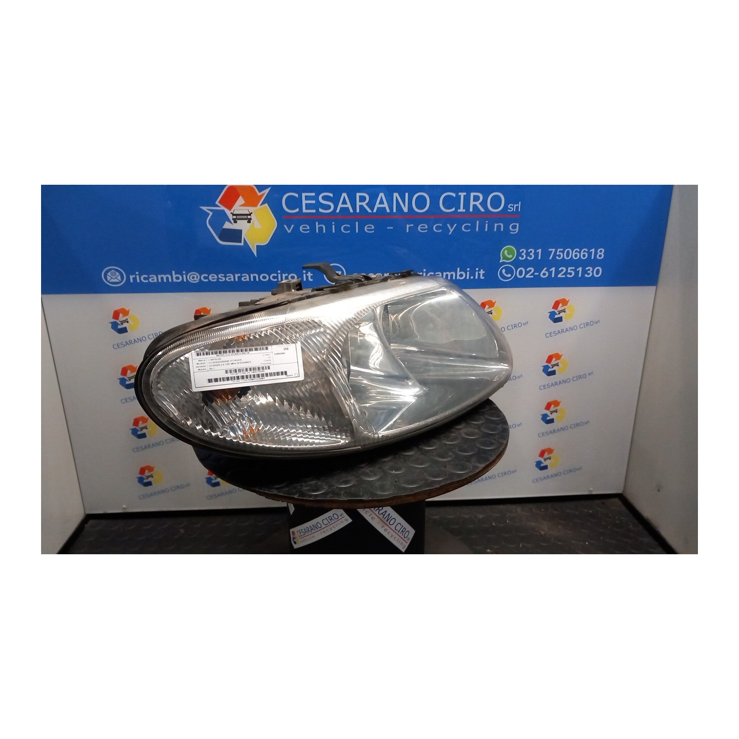 PROIETTORE DX. 136 CHRYSLER VOYAGER/GRAND VOYAGER (04/01-0 25L 04857702AB