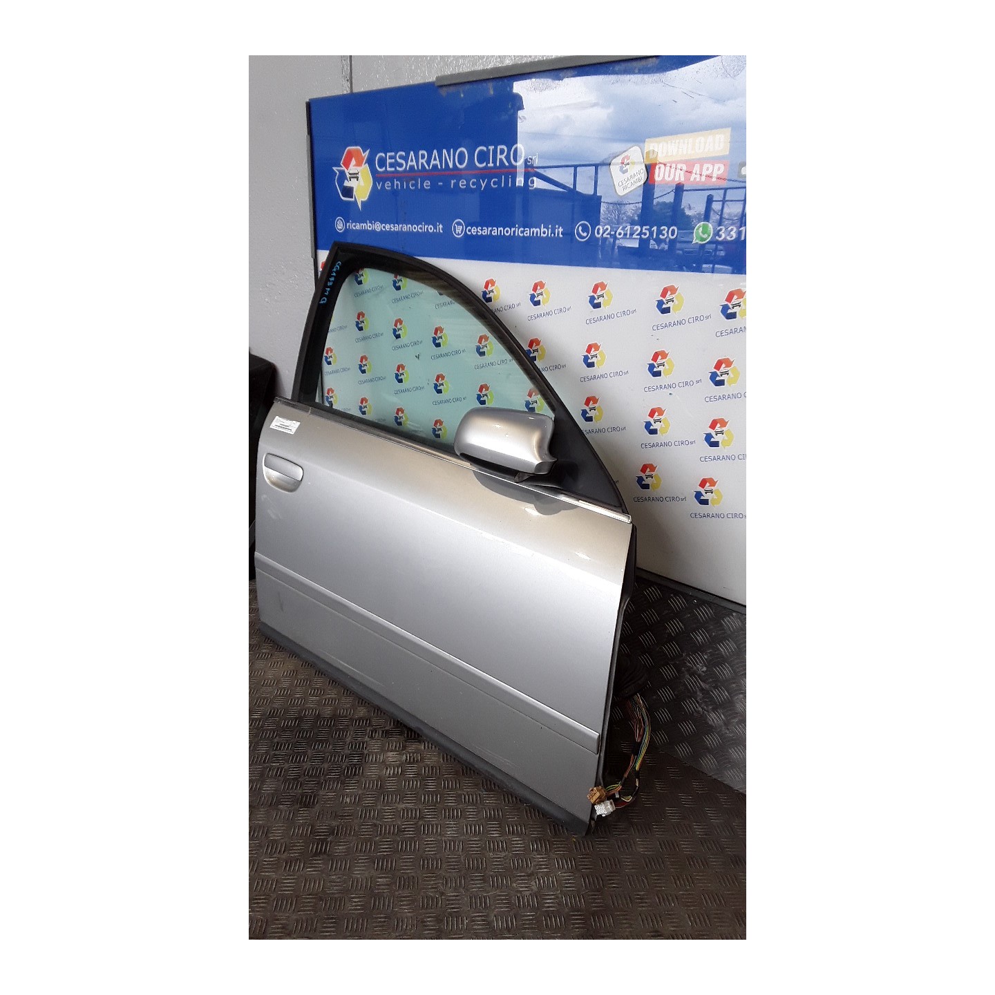 PORTA ANT. DX. 063 AUDI A6 (4B) (05/01-01/05) BFC 4B0831052D