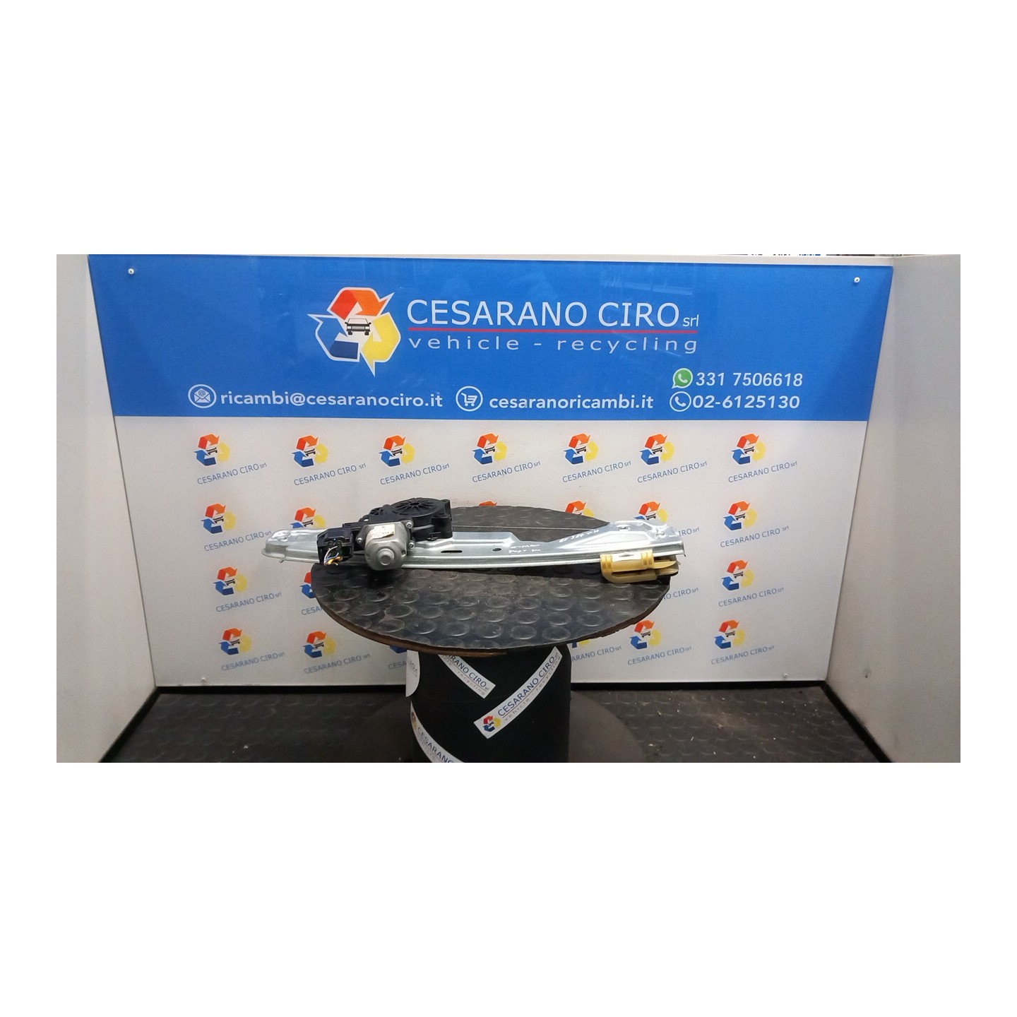 ALZACRISTALLO ELETTR. PORTA POST. C/MOTORINO DX. 059 FORD C-MAX (CB7) (09/10-05/15) T1DA 1884431