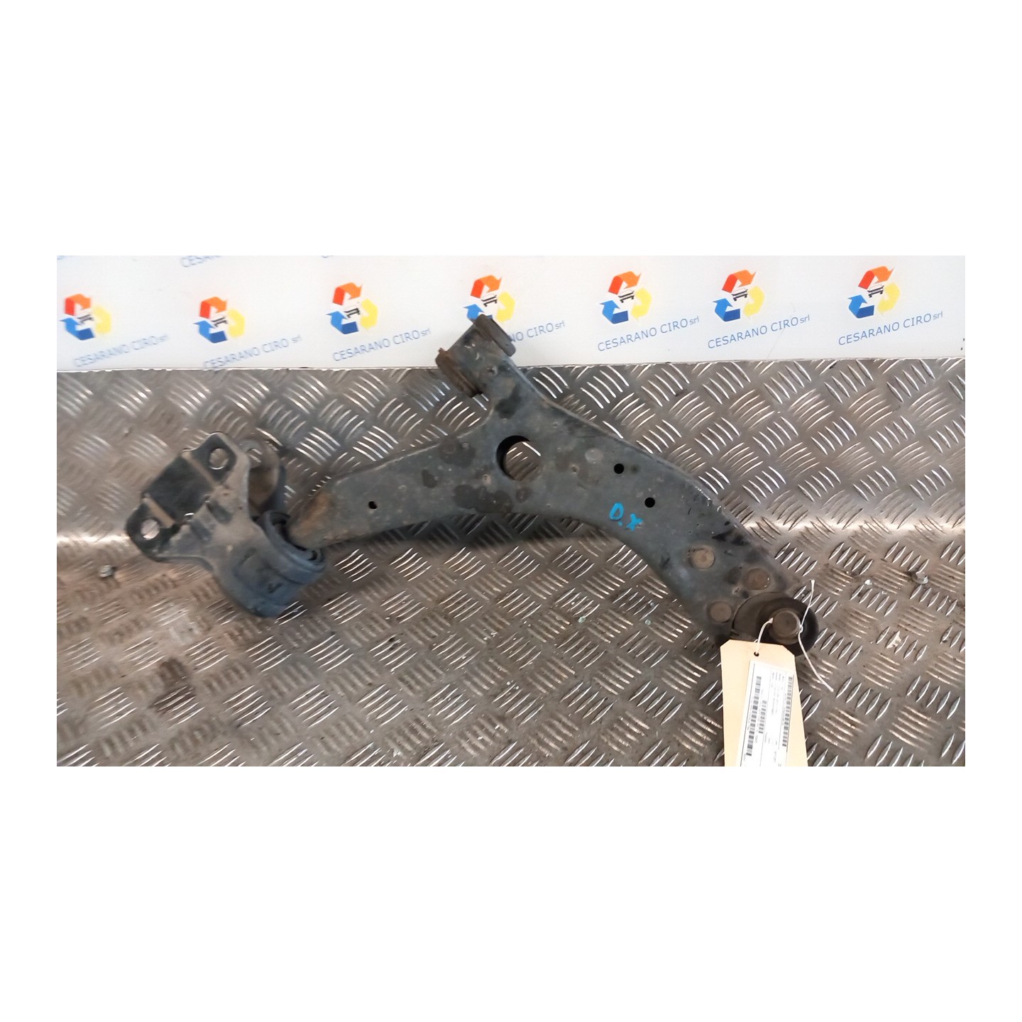 BRACCIO OSCILLANTE SOSP. ANT. DX. 120 FORD FOCUS (CB8) (02/11-11/15-) T1DB 1702970