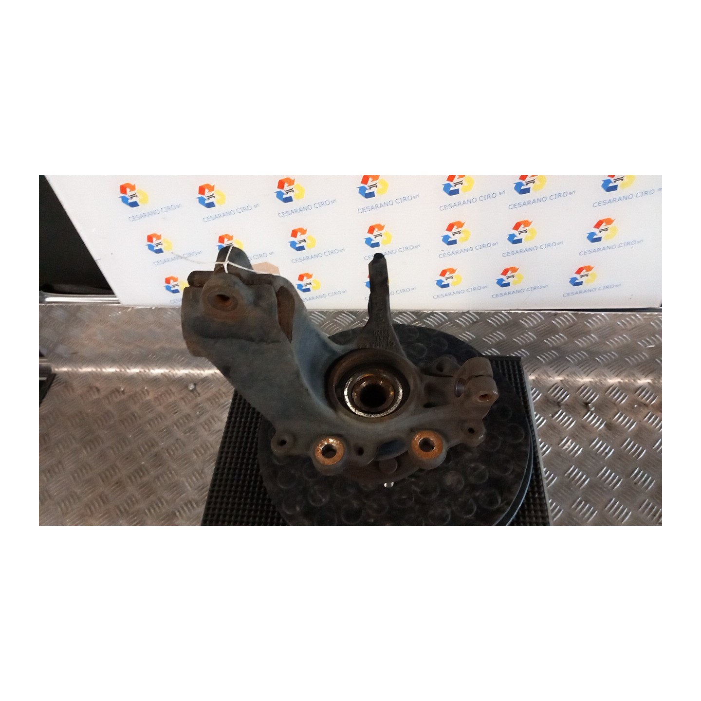 MONTANTE SOSP. ANT. DX. 122 FORD FOCUS (CB8) (02/11-11/15-) T1DB 1702854