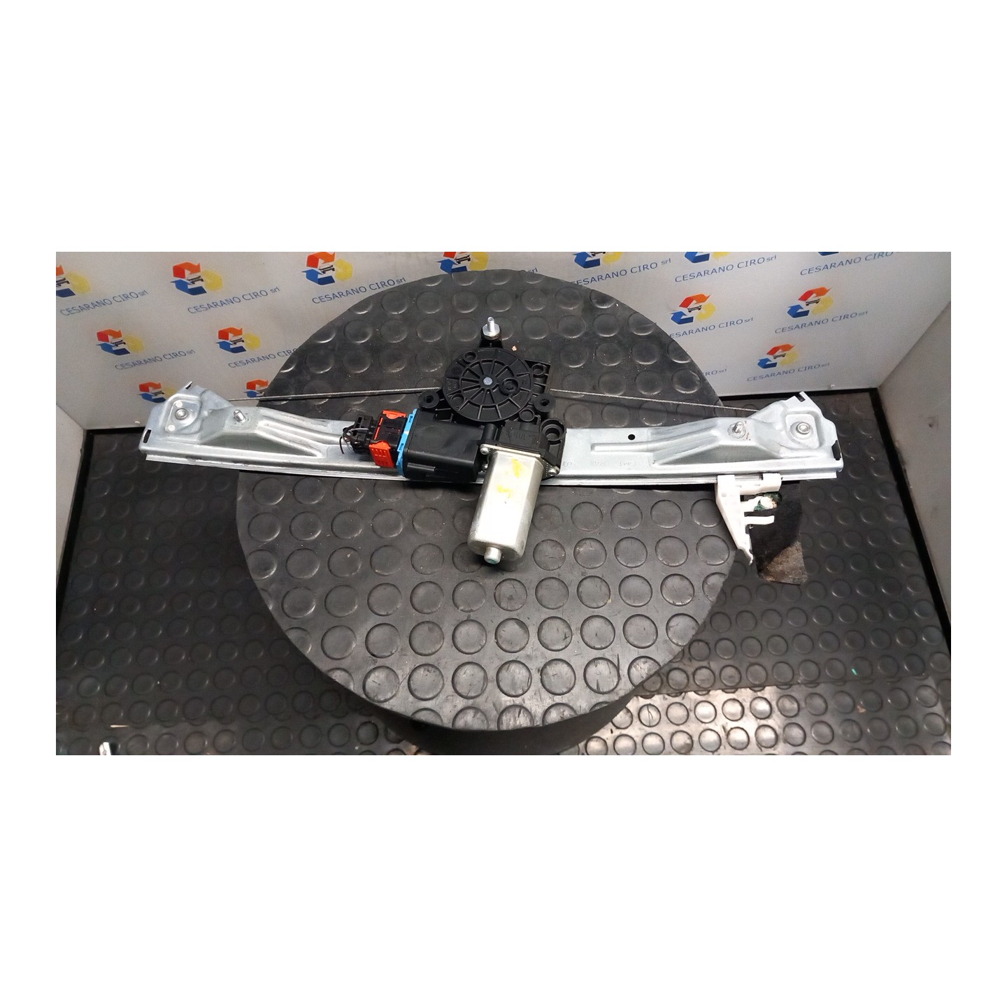 ALZACRISTALLO ELETTR. PORTA POST. C/MOTORINO SX. 029 LANCIA DELTA (TN) (03/11-) 844A1000 51909798