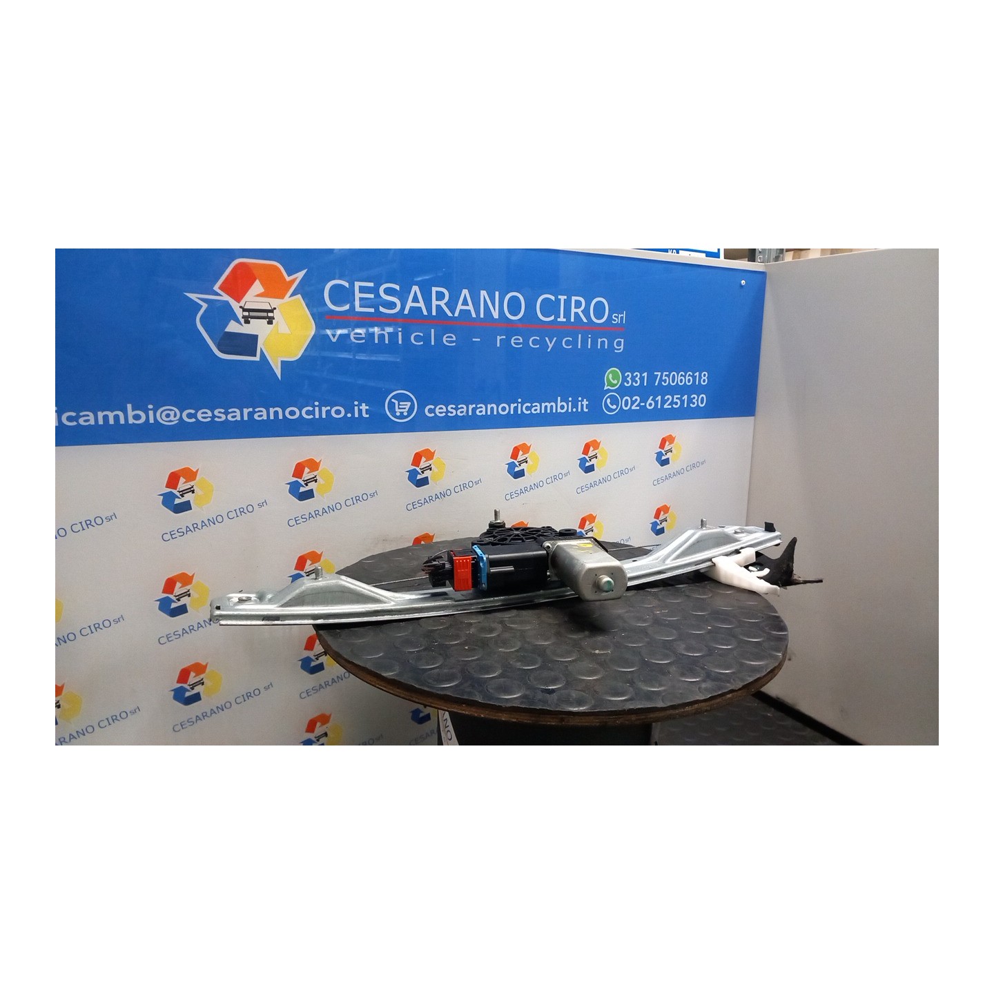 ALZACRISTALLO ELETTR. PORTA POST. C/MOTORINO SX. 029 LANCIA DELTA (TN) (03/11-) 844A1000 51909798