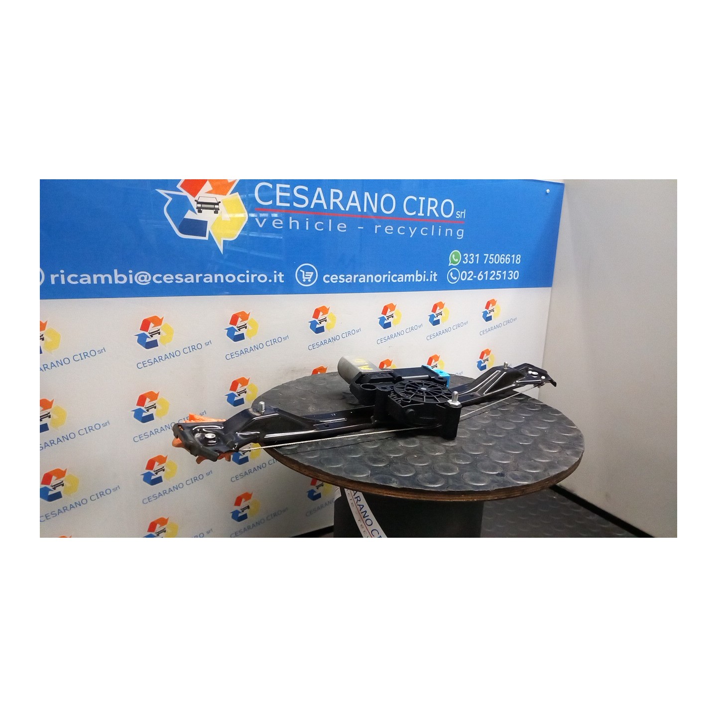 ALZACRISTALLO ELETTR. PORTA ANT. C/MOTORINO DX. 030 LANCIA DELTA (TN) (03/11-) 844A1000 51943448