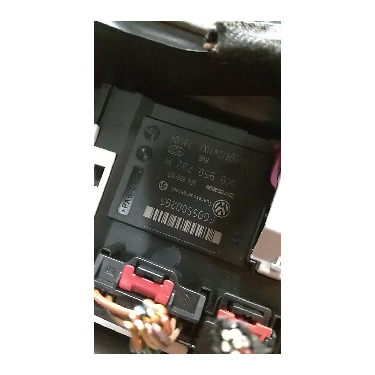 ALZACRISTALLO ELETTR. PORTA ANT. DX. 101 SEAT LEON (1P) (06/05-02/13) BMN 1P0837462A