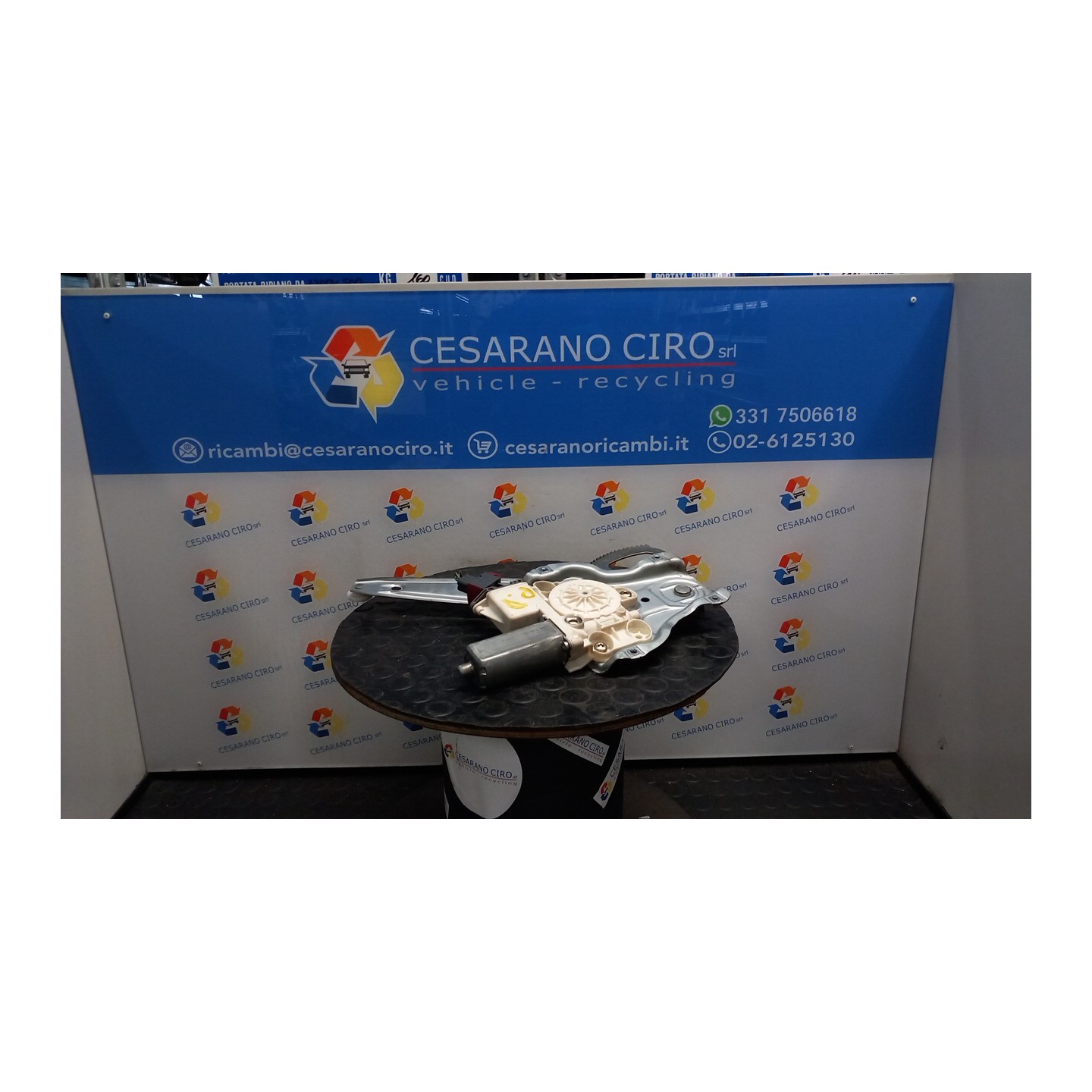 ALZACRISTALLO ELETTR. PORTA POST. C/MOTORINO DX. 083 TOYOTA AVENSIS (04/03-04/09) 1CDFTV 6983005100