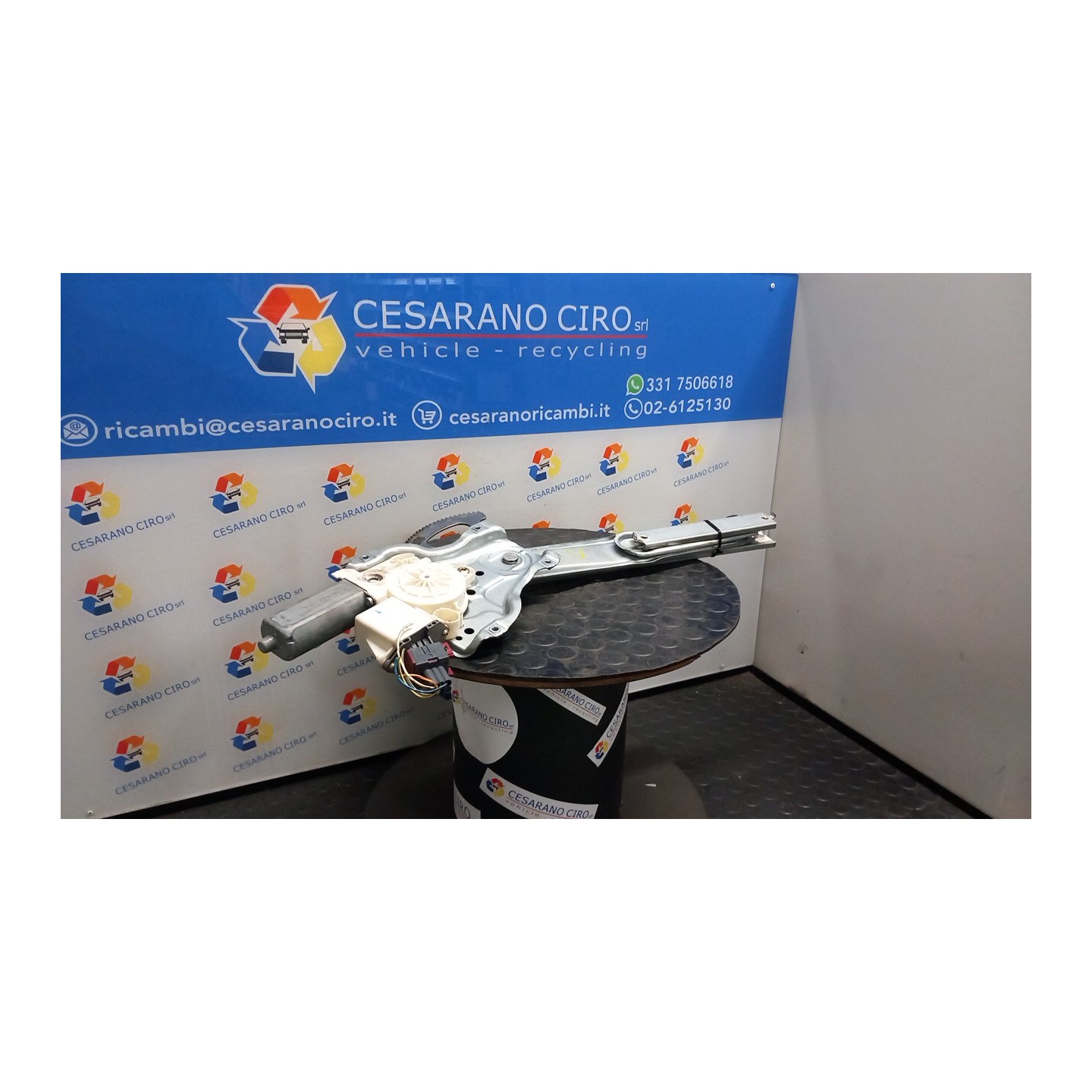 ALZACRISTALLO ELETTR. PORTA ANT. C/MOTORINO DX. 085 TOYOTA AVENSIS (04/03-04/09) 1CDFTV 6981005050