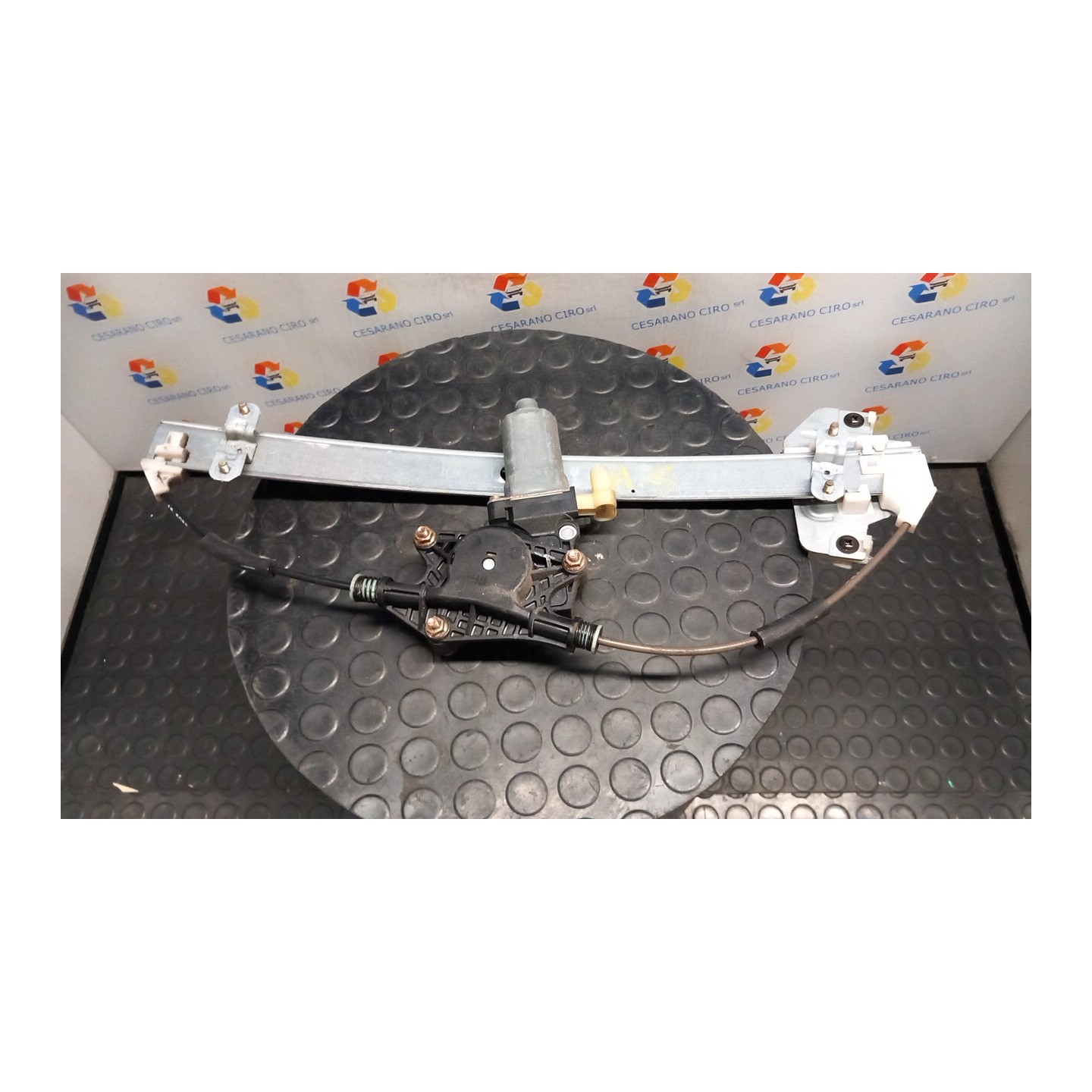 ALZACRISTALLO ELETTR. PORTA ANT. SX. 048 KIA RIO 2A SERIE (09/05-11/09) G4EE 824031G010