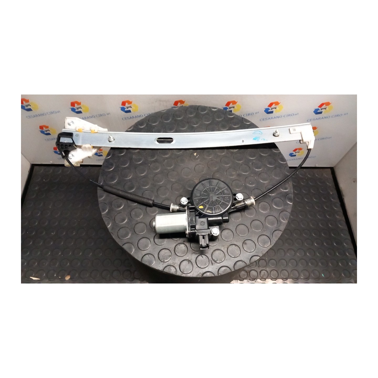 ALZACRISTALLO ELETTR. PORTA POST. DX. 056 MAZDA MAZDA 2 2A SERIE (08/07-12/14 ZJ D65172590A