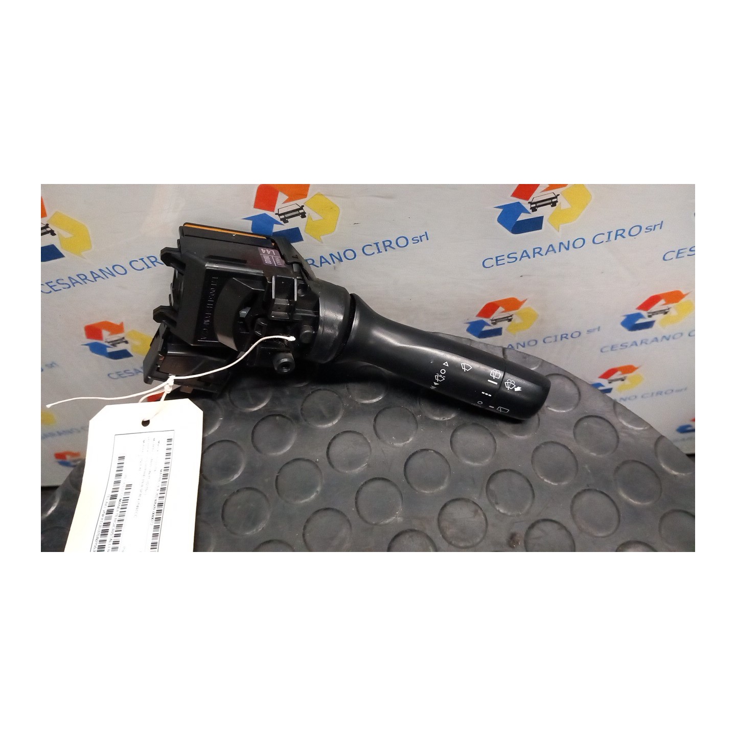 BLOCCO COMANDI TERGICRISTALLI 072 TOYOTA YARIS (09/11-02/15) 1NZFXE 846520D180