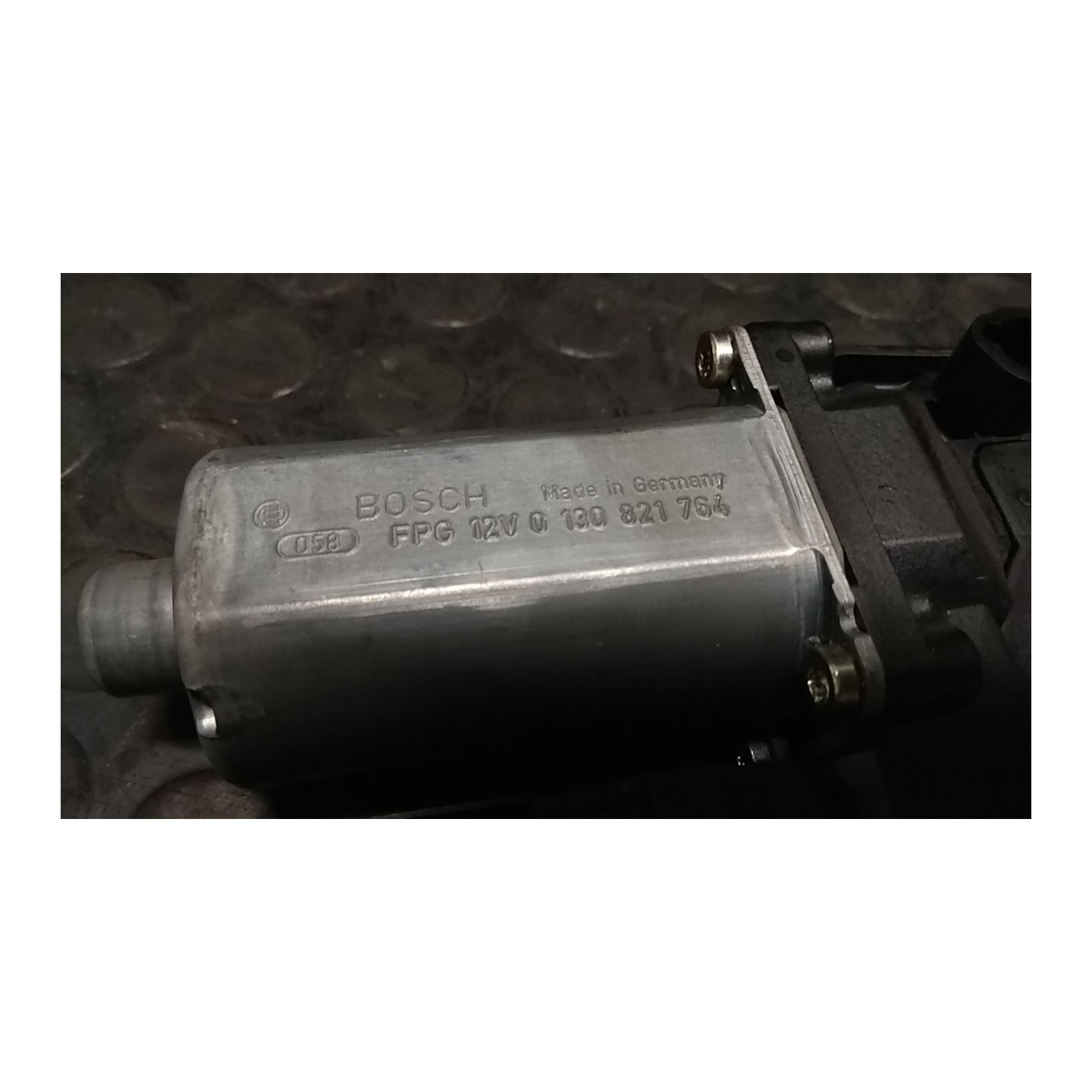 MOTORINO ALZACRISTALLO PORTA ANT. DX. 068 AUDI A4 (8E) (11/00-11/04) AWX 8E1959802G