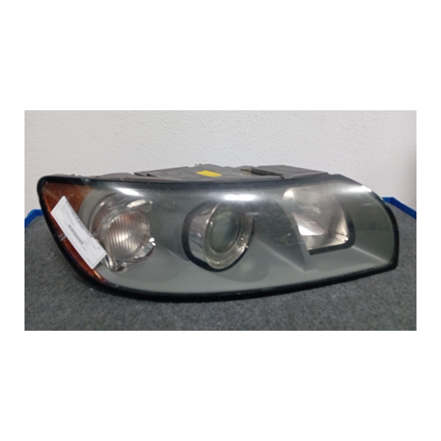 PROIETTORE C/REGOLAZIONE ALTEZZA DX. 008 VOLVO V50 (02/04-12/12)  30698886